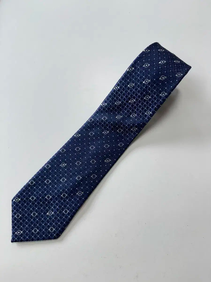 ピエール・カルダン（ Pierre cardin ） シルク ネクタイ 8 5cm