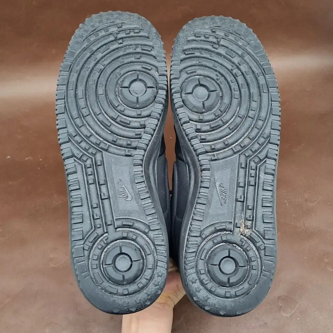 NIKE ナイキ