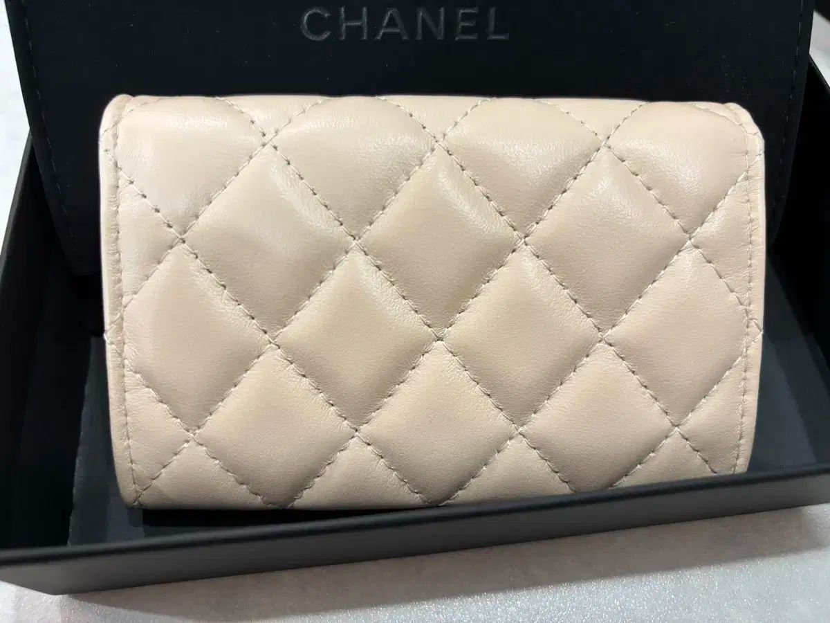未使用 新品 Chanel(シャネル) フラップ カードホルダー (カード