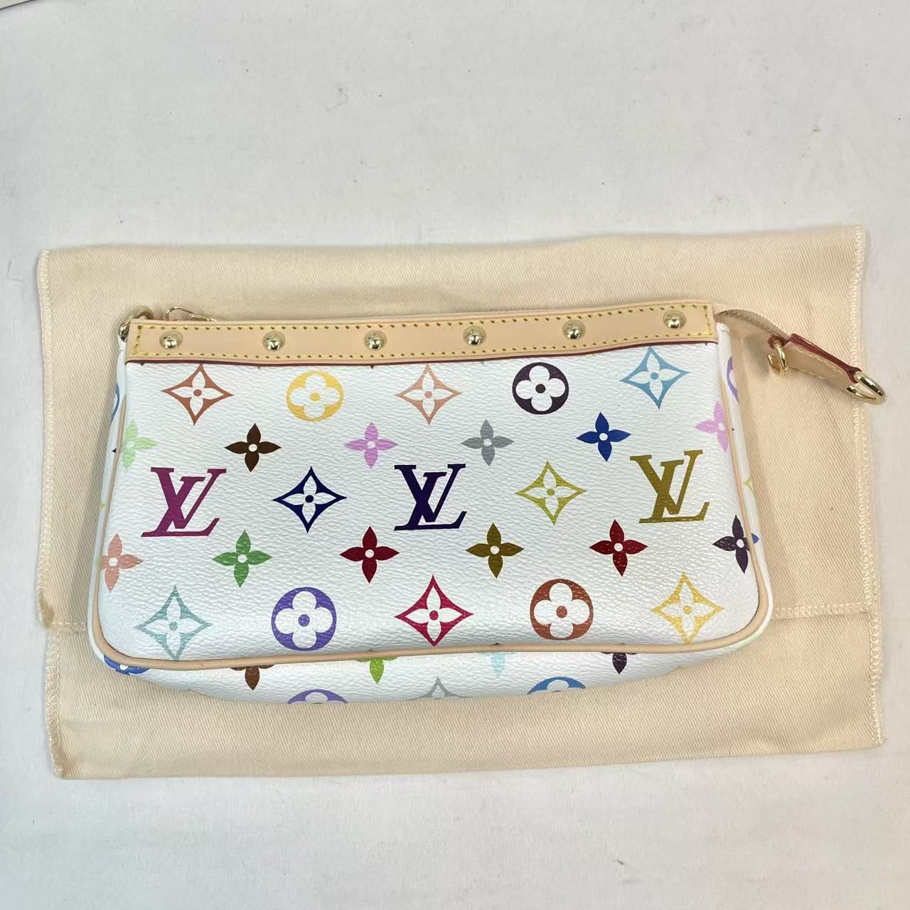 新品未使用　LV × TM ポシェット・アクセソワール　M13404村上隆 新品未使用 LV × TM ポシェット・アクセソワール M13404村上隆
