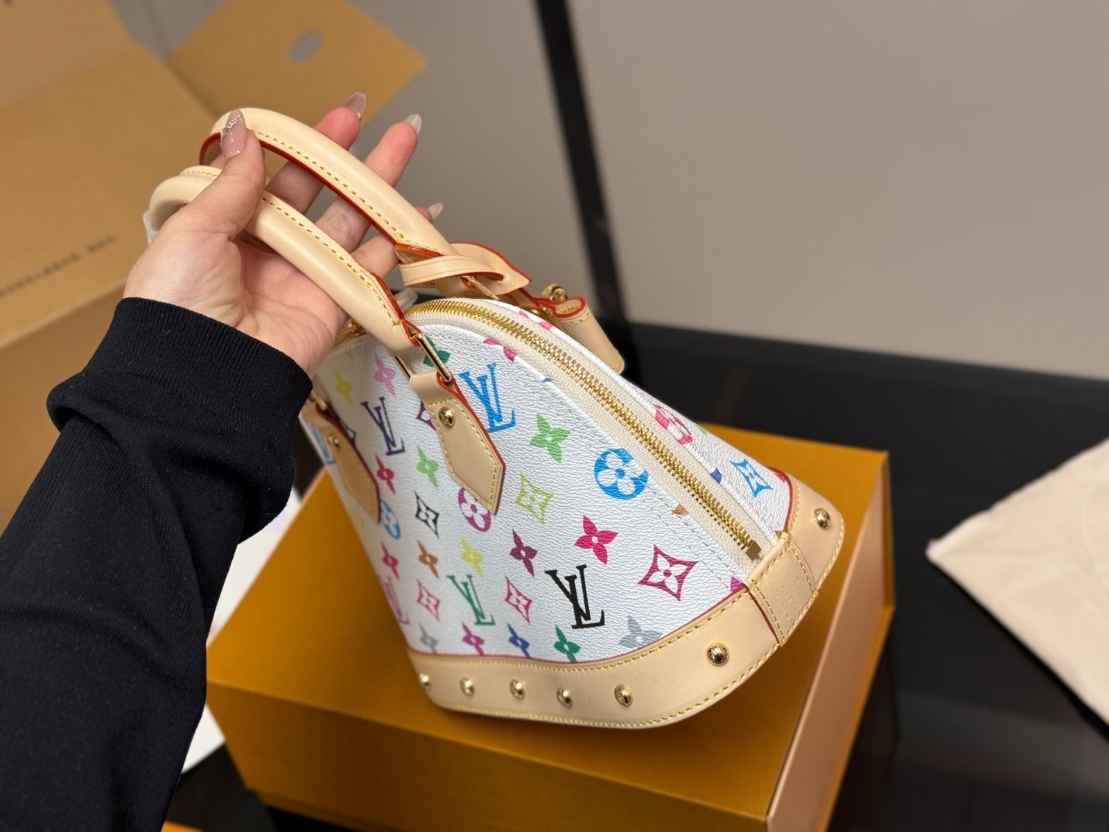 ルイヴィトン アルマ マルチカラー 白 ホワイト 楽天市場】ルイヴィトン アルマPM マルチカラー ブロン