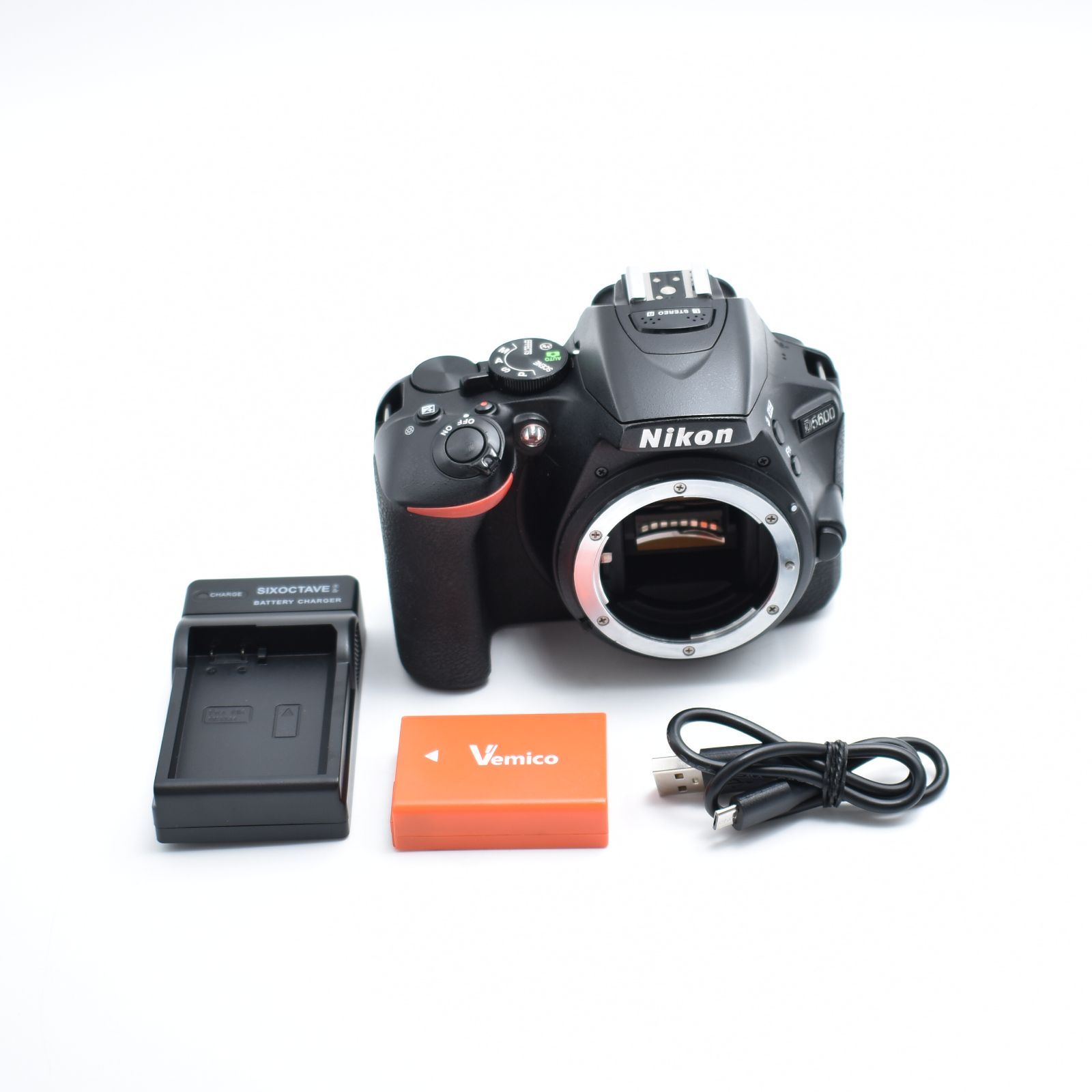 B#7829 Nikon デジタル一眼レフカメラ D5600 ボディー ブラック B#7829 Nikon デジタル一眼レフカメラ D5600 ボディー ブラック