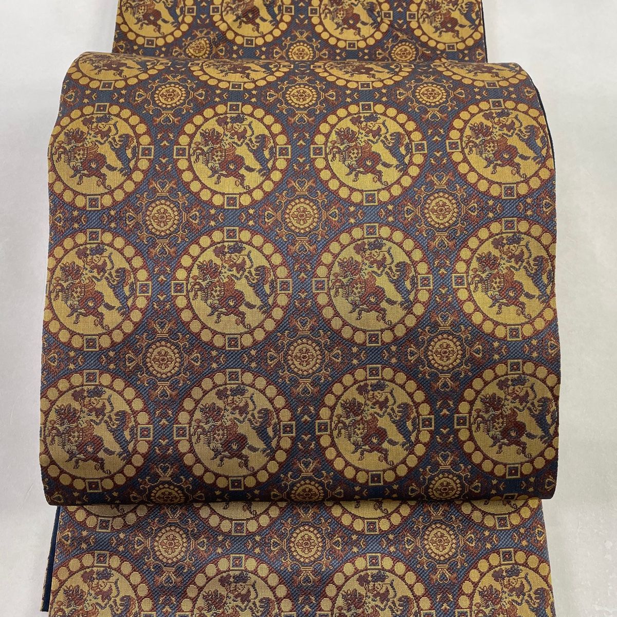 袋名古屋帯 優品 連珠文 狩猟文 青灰色 正絹 【中古】 袋名古屋帯 優品 連珠文 狩猟文 青灰色 正絹 【中古】
