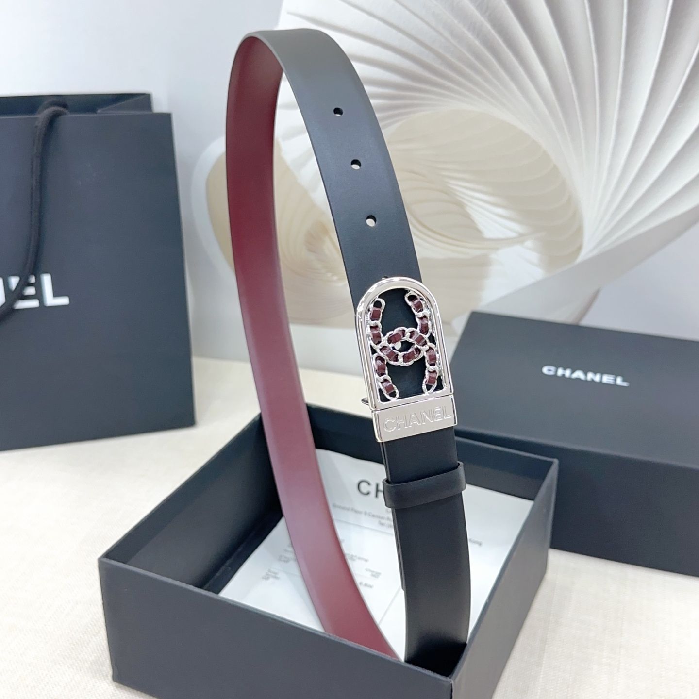 値下げしました！CHANEL レザーベルト90センチ　正規品 今日特価】Chanel ダブルフェイスレザーベルト-2 - メルカリ
