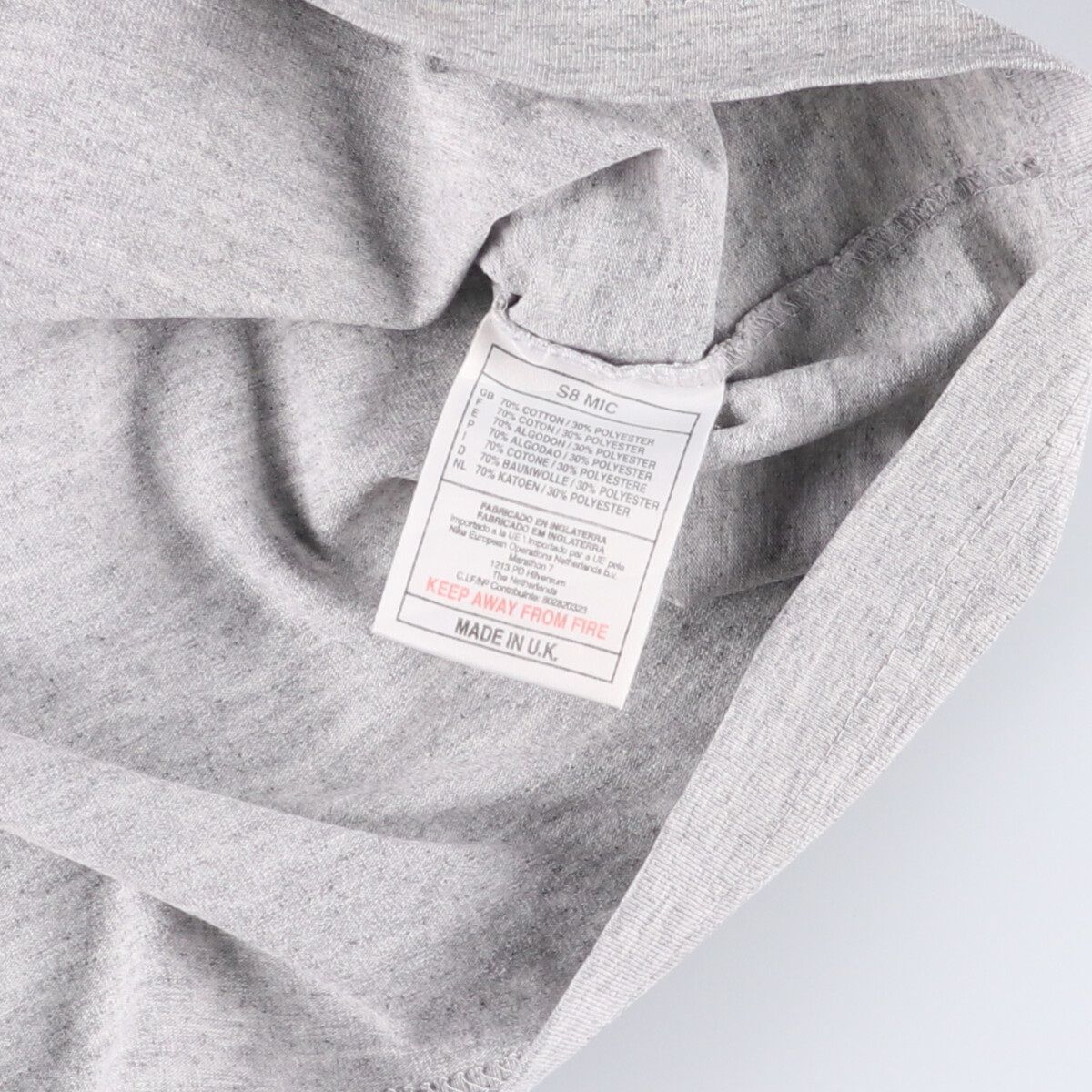 VネックTシャツ 英国製