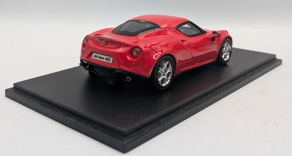 MINIMAX アウトレット 1/43Sparkmodel Alfa Romeo 4C/Red S3893 1/18