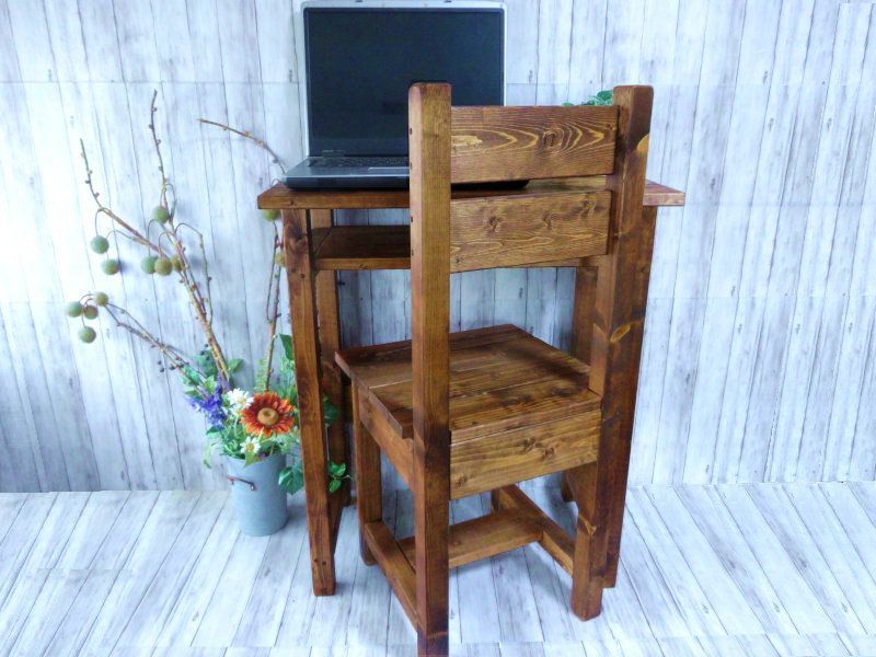 ダークチーク色