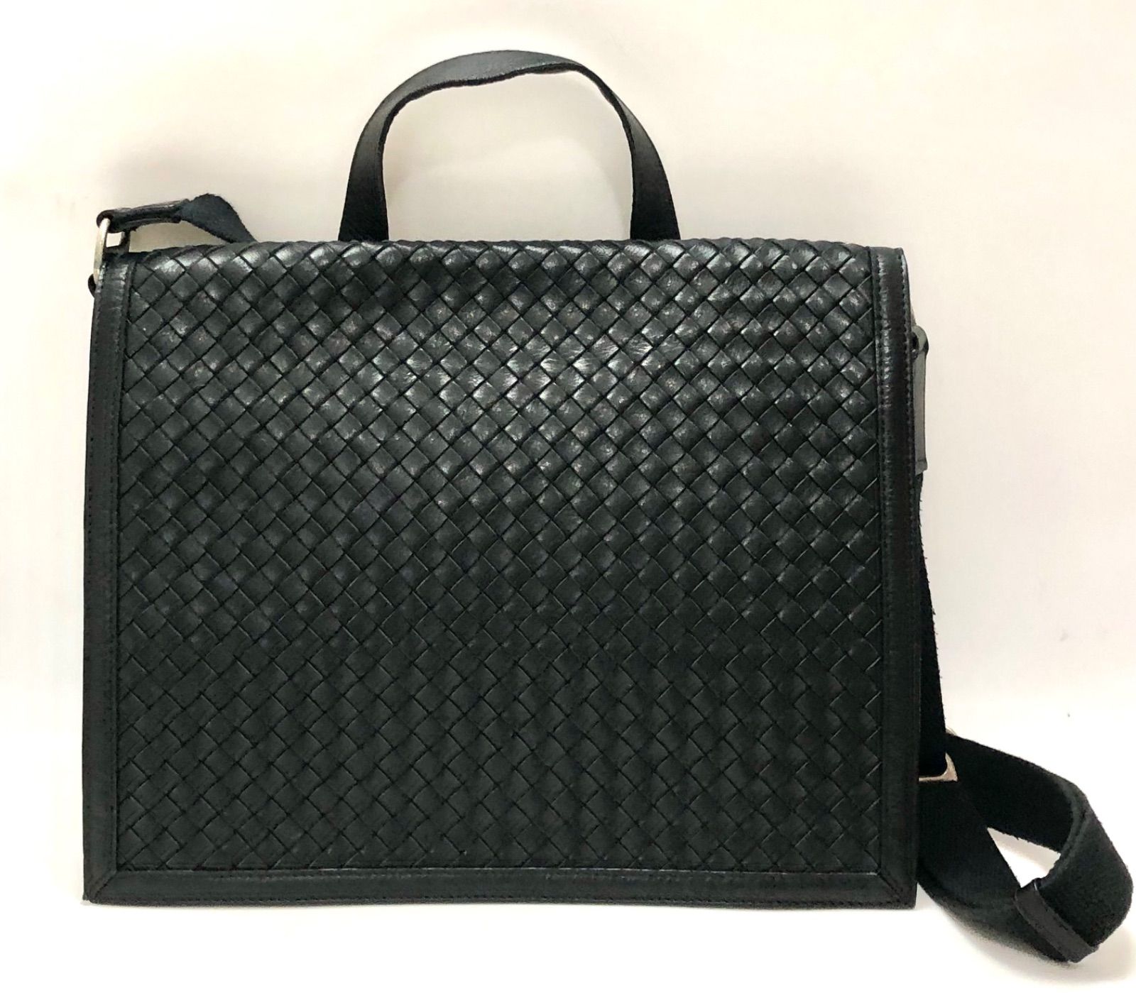 ファロルニ イタリア製 レザー イントレチャート ショルダー 黒色系