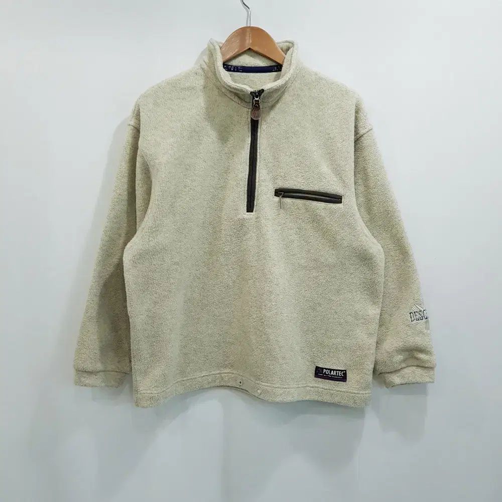 DESCENTE(デサント) 刺繍ロゴ ハーフポーラー ハーフジップ オーバーサイズ フリース Tシャツ メンズ S H237
