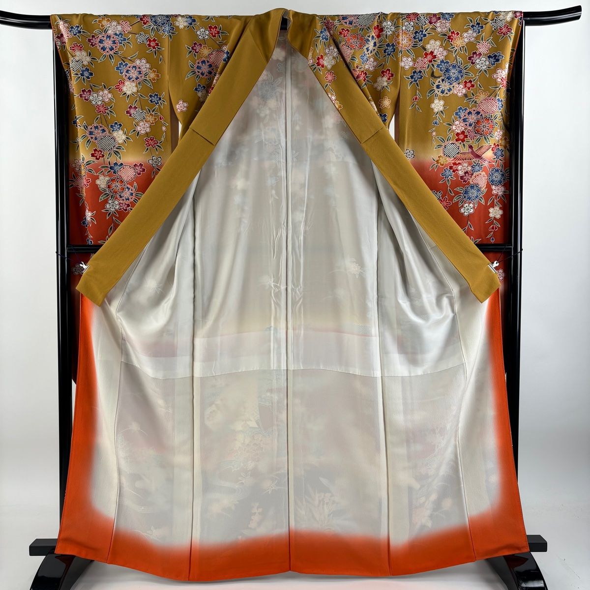 送料無料! 振袖 身丈164cm 裄丈68cm L 袷 牡丹 鶴 染め分け ぼかし 山吹茶色 正絹 秀品 最安値で最高級の