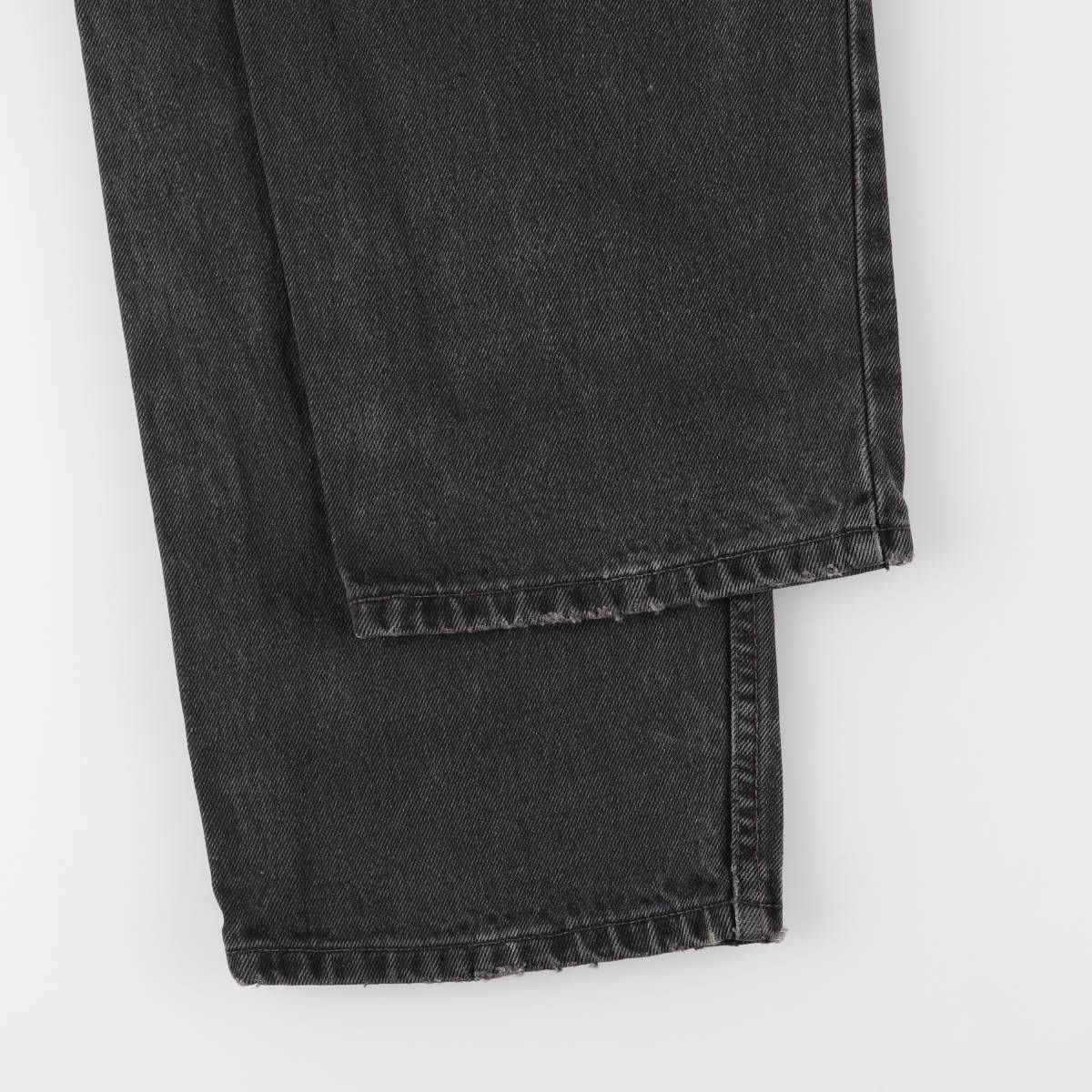 ブラックデニム テーパードデニムパンツ