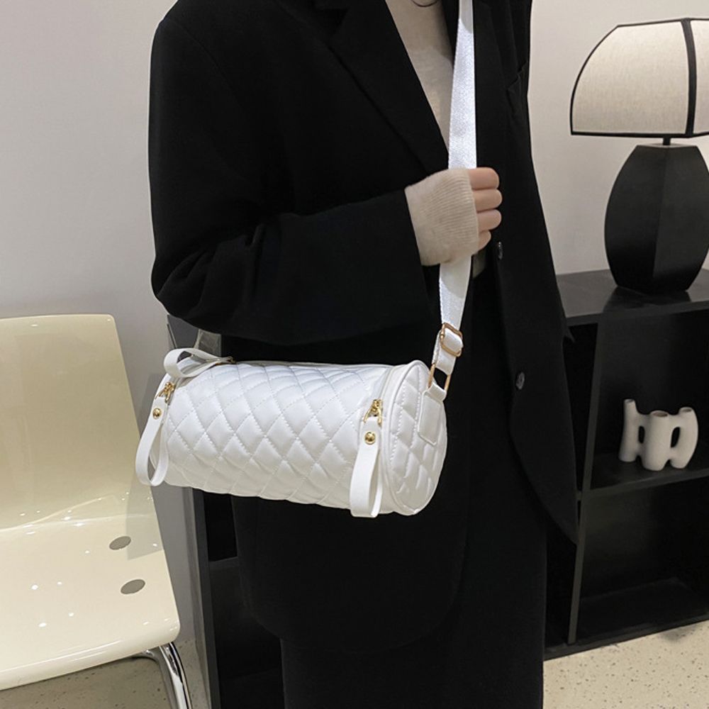 本革 ロール ショルダー バッグ 牛革 ドラムバッグ キルティング 本革 ロール ショルダー バッグ 牛革 ドラムバッグ キルティング