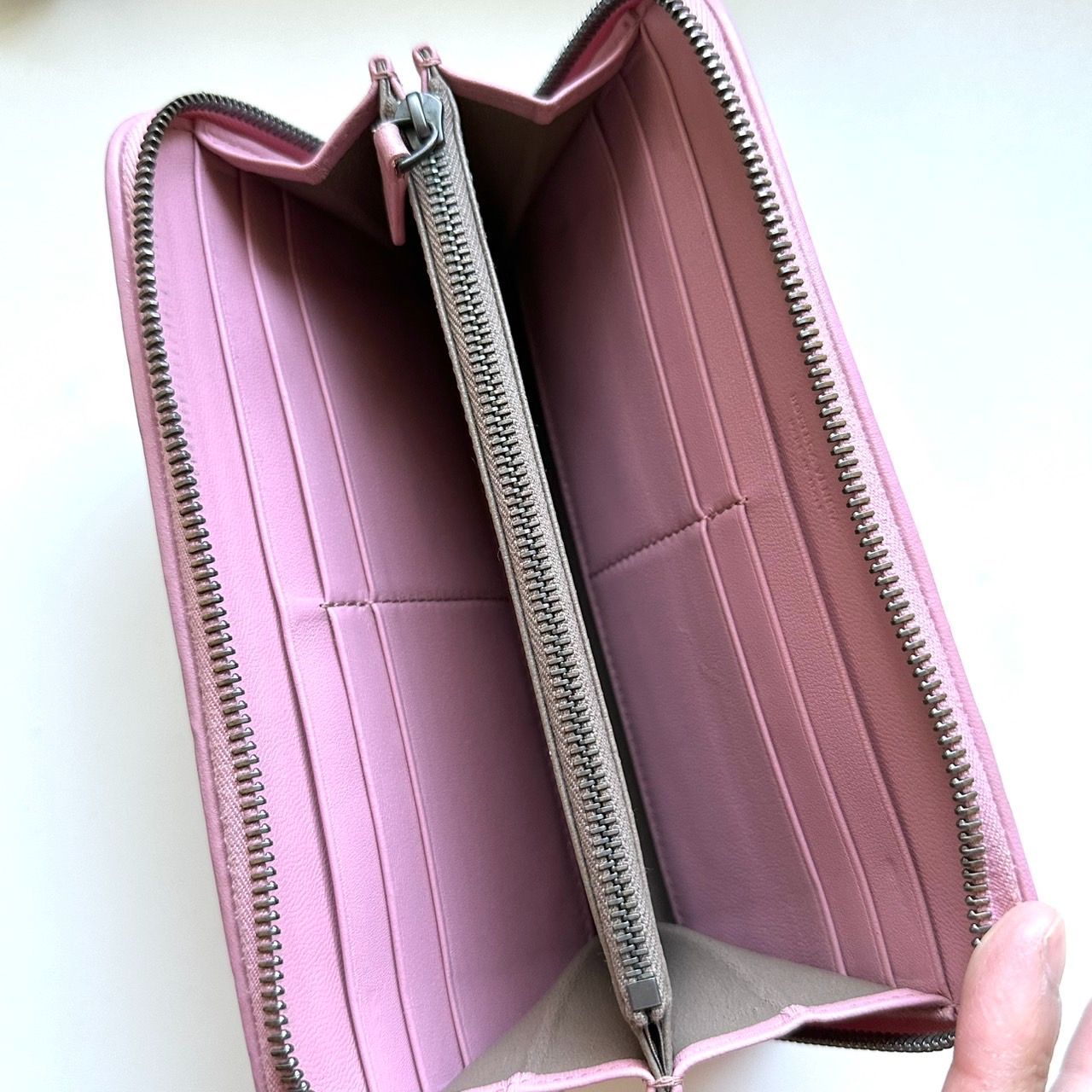 ボッテガヴェネタ BOTTEGA VENETA長財布 イントレチャート ピンク 美品 