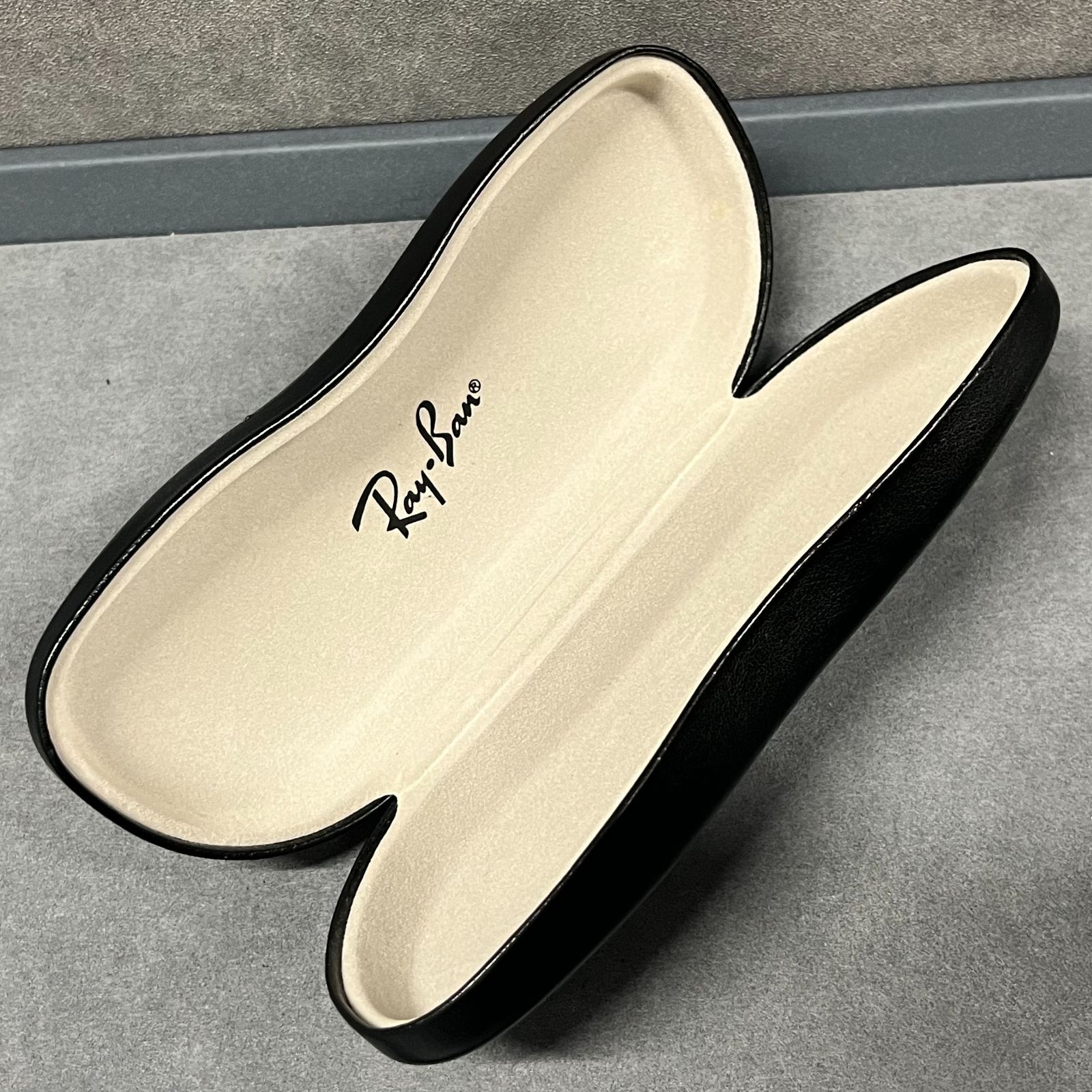 レイバン　サングラスヴィンテー　3本＋レンズ１つまとめて ◎J173 Ray-Ban レイバン サングラス RB3003 W2841 ケース付き