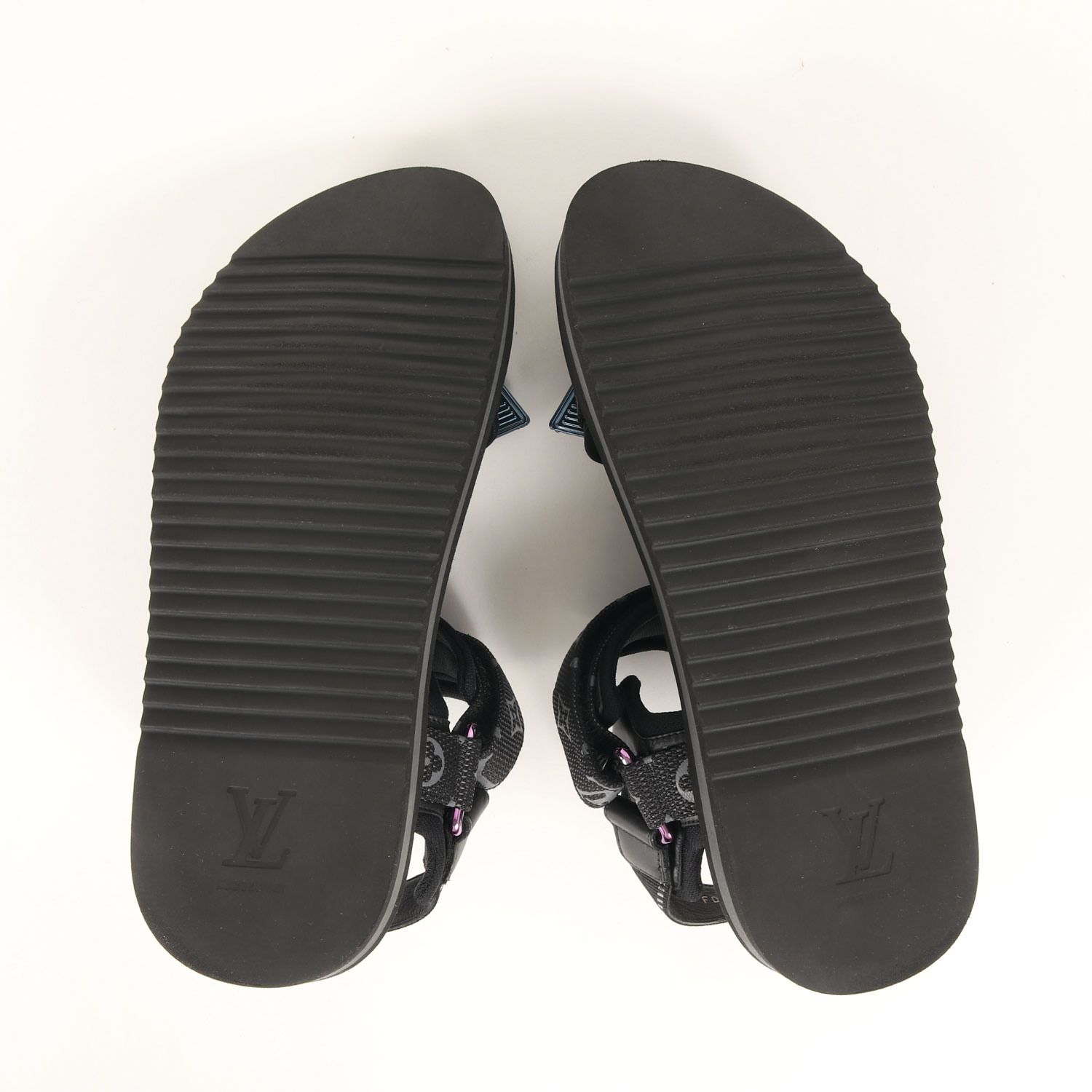 LOUIS VUITTON ルイヴィトン サンダル ブラック 7(26cm) 楽天市場】LOUIS VUITTON ルイヴィトン サンダル メンズ7 約26cm
