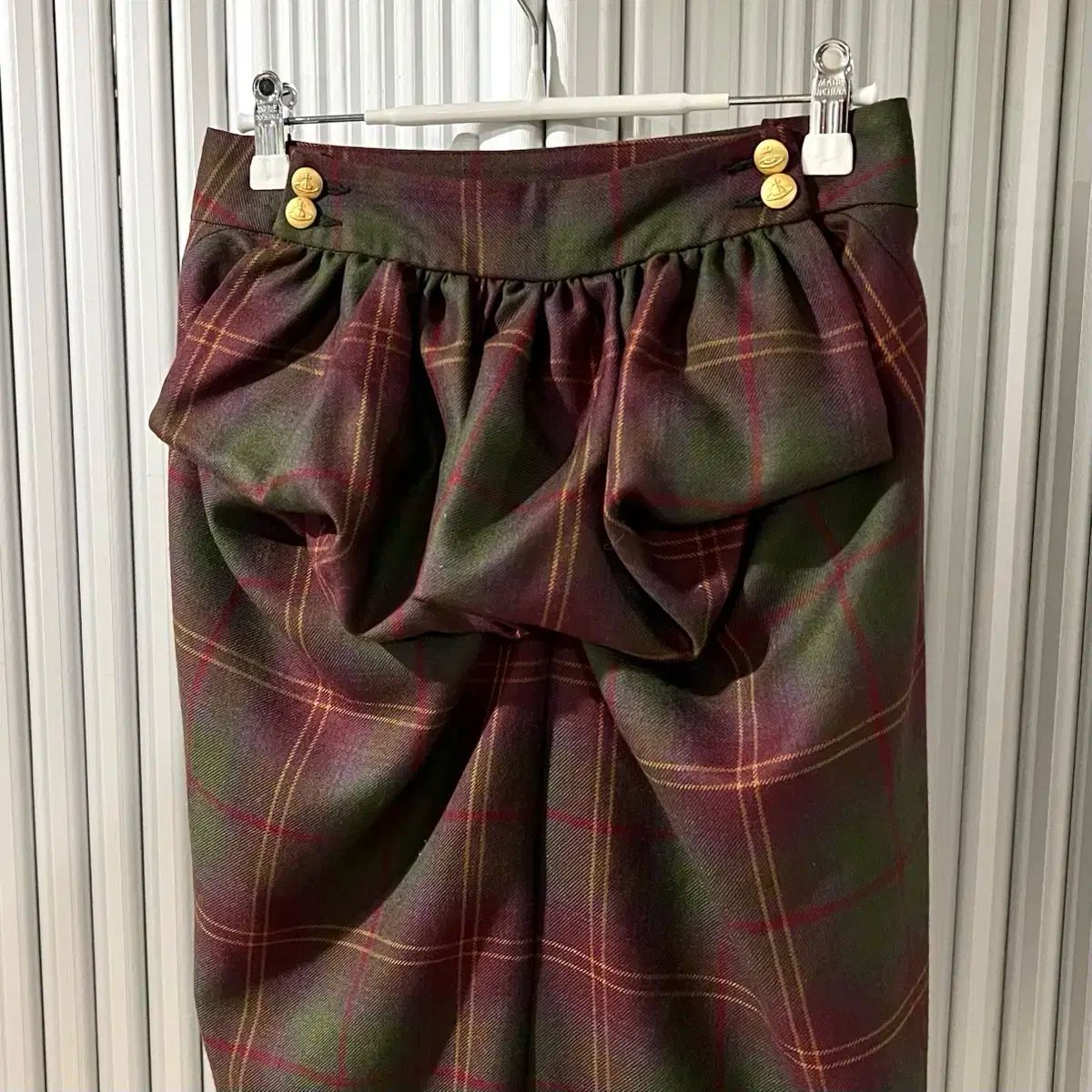 wool skirt