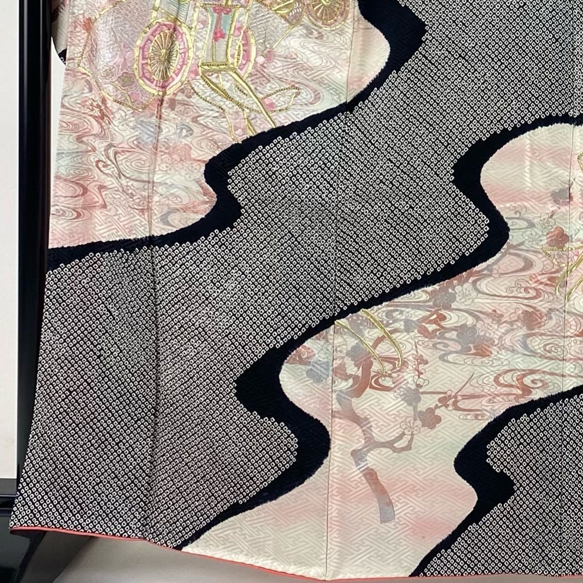 絞り 黒