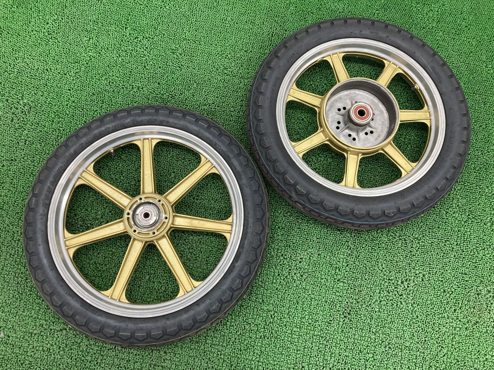 kz 900 キャスト ホイール タイヤ カワサキ用 レスター フロント