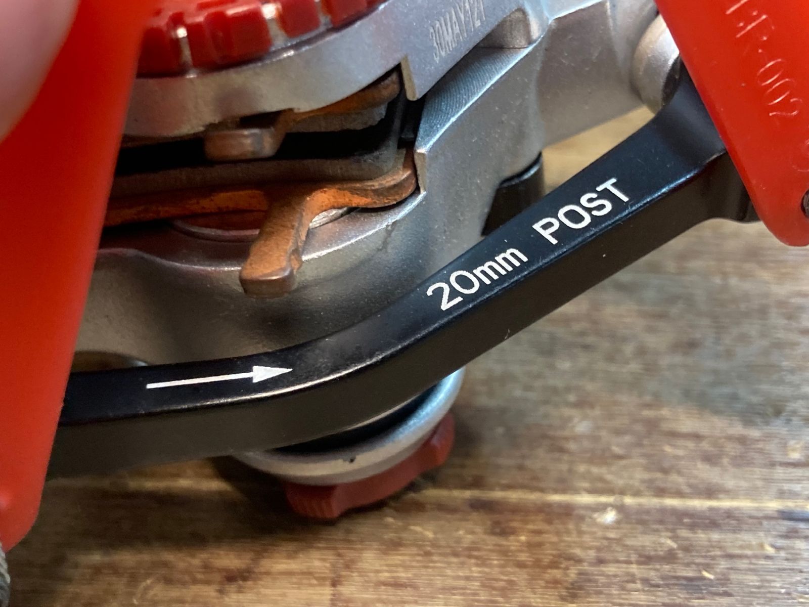 II977 エイビッド Avid BB7 ROAD ディスクブレーキ キャリパー ポスト