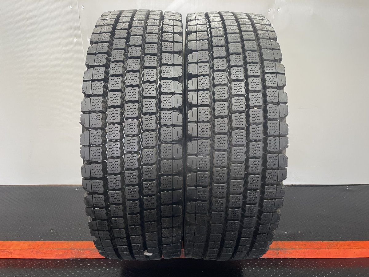 未走行に近い BS W910 265|70R19.5 140|138J 19.5インチ トラックタイヤ スタッドレス 2本 地山 深溝 低床 大型 耐摩耗モデル STT015