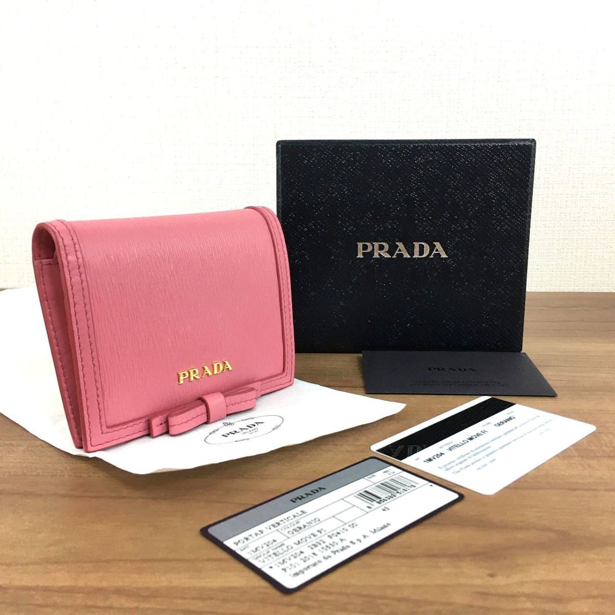 極美品 PRADA コンパクトウォレット 1MV204 リボン 261-