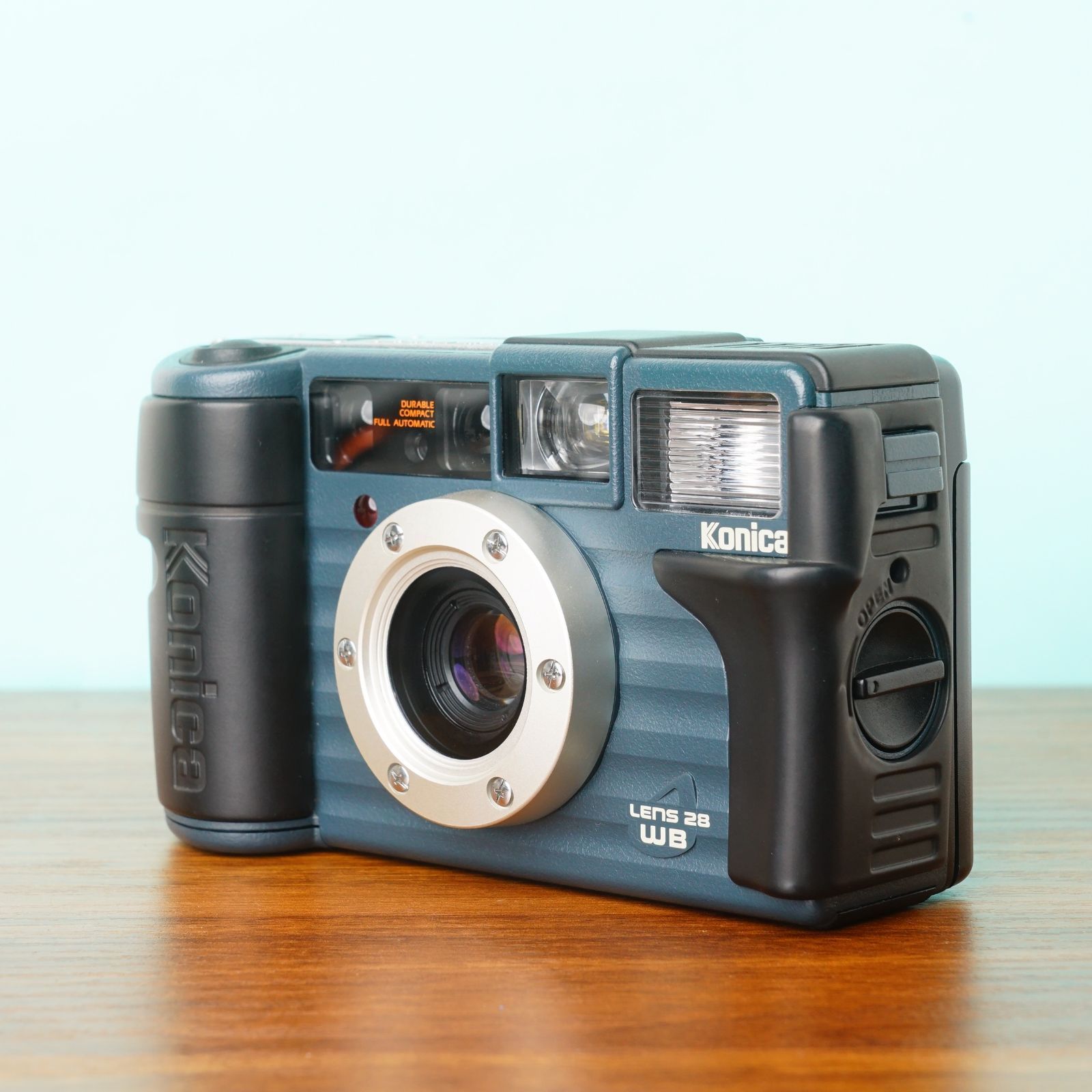 [美品] 完動品◎コニカ 現場監督 28 WB ブルー フィルムカメラ #96 美品] 完動品◎コニカ 現場監督 28 WB ブルー フィルムカメラ #96