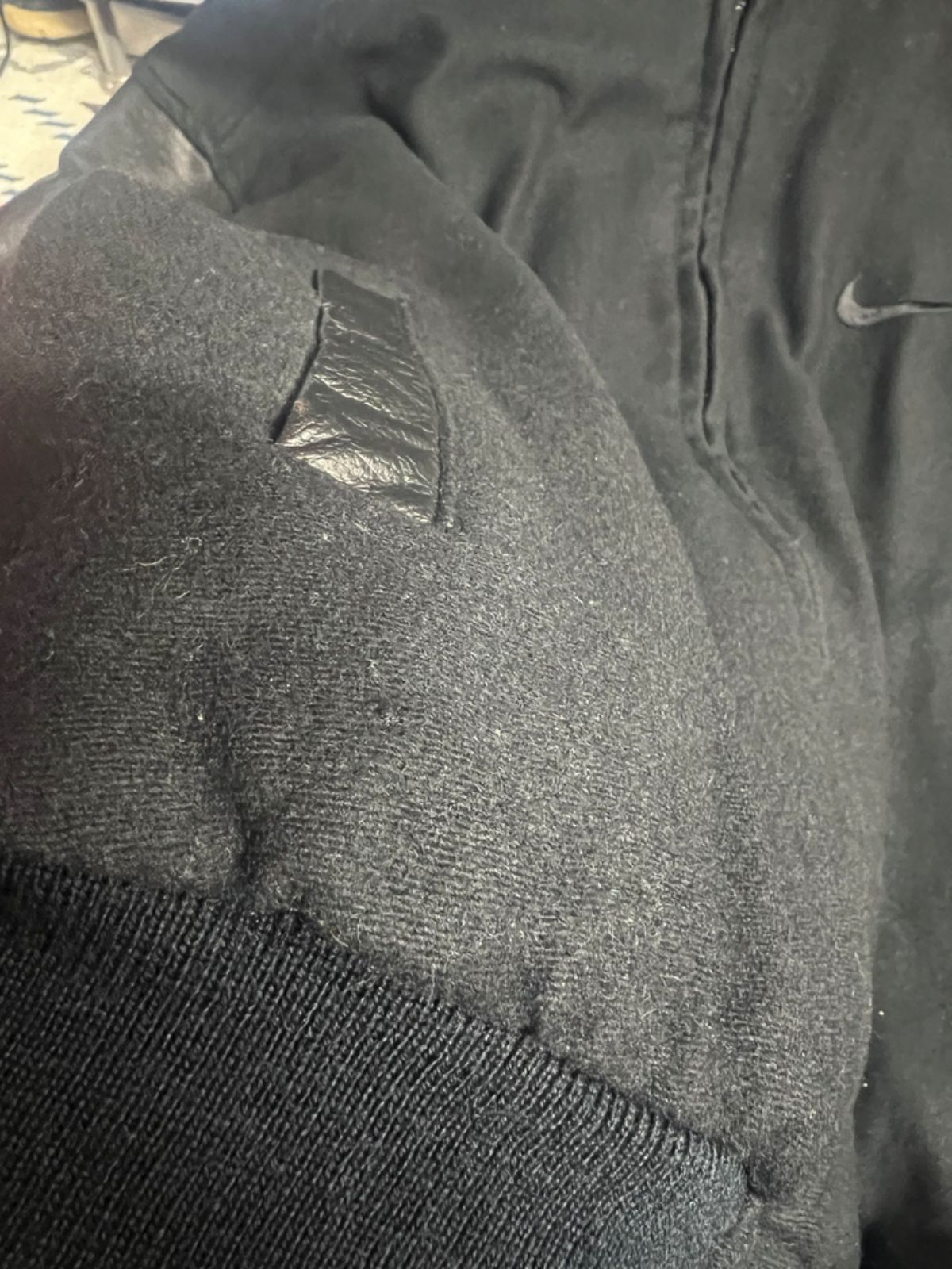 90s NIKE 袖レザー スタジャン スタジアムジャケット デカロゴ 