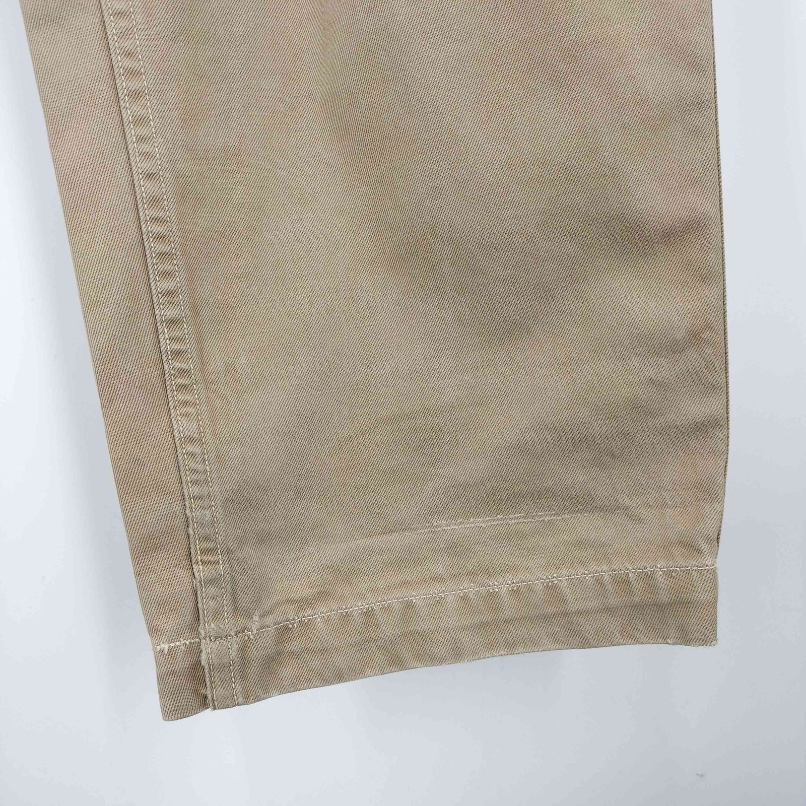 コモリ COMOLI 16SS ベルテッドチノパンツ メンズ JPN：1 - メルカリ