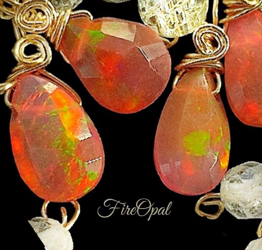 全遊色ファイヤーオパール