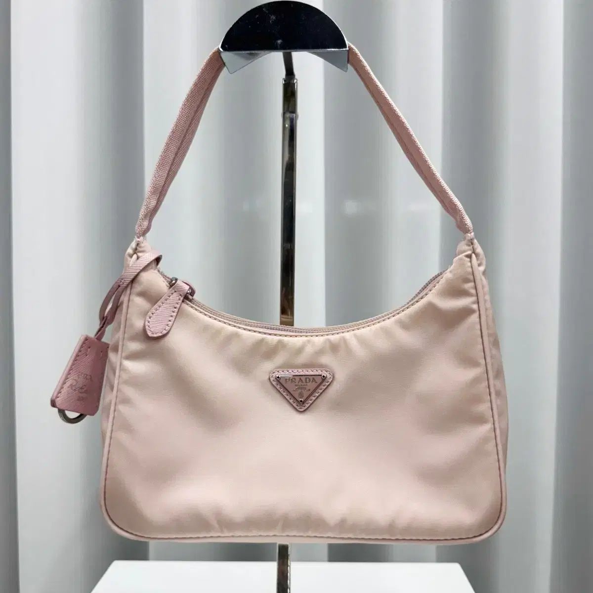 正規品 PRADA(プラダ) Re-Nylon 2000 ホーボーバッグ ／ 単品