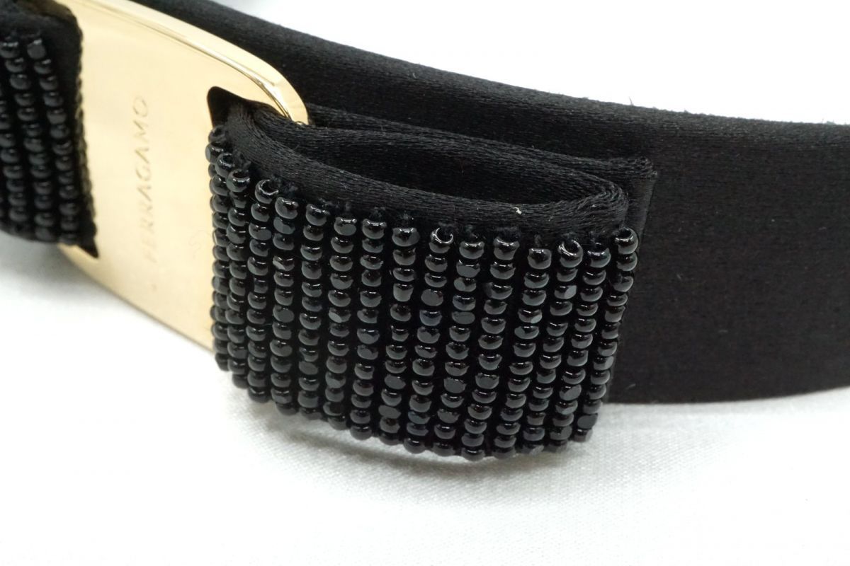 フェラガモ ヴァラリボン