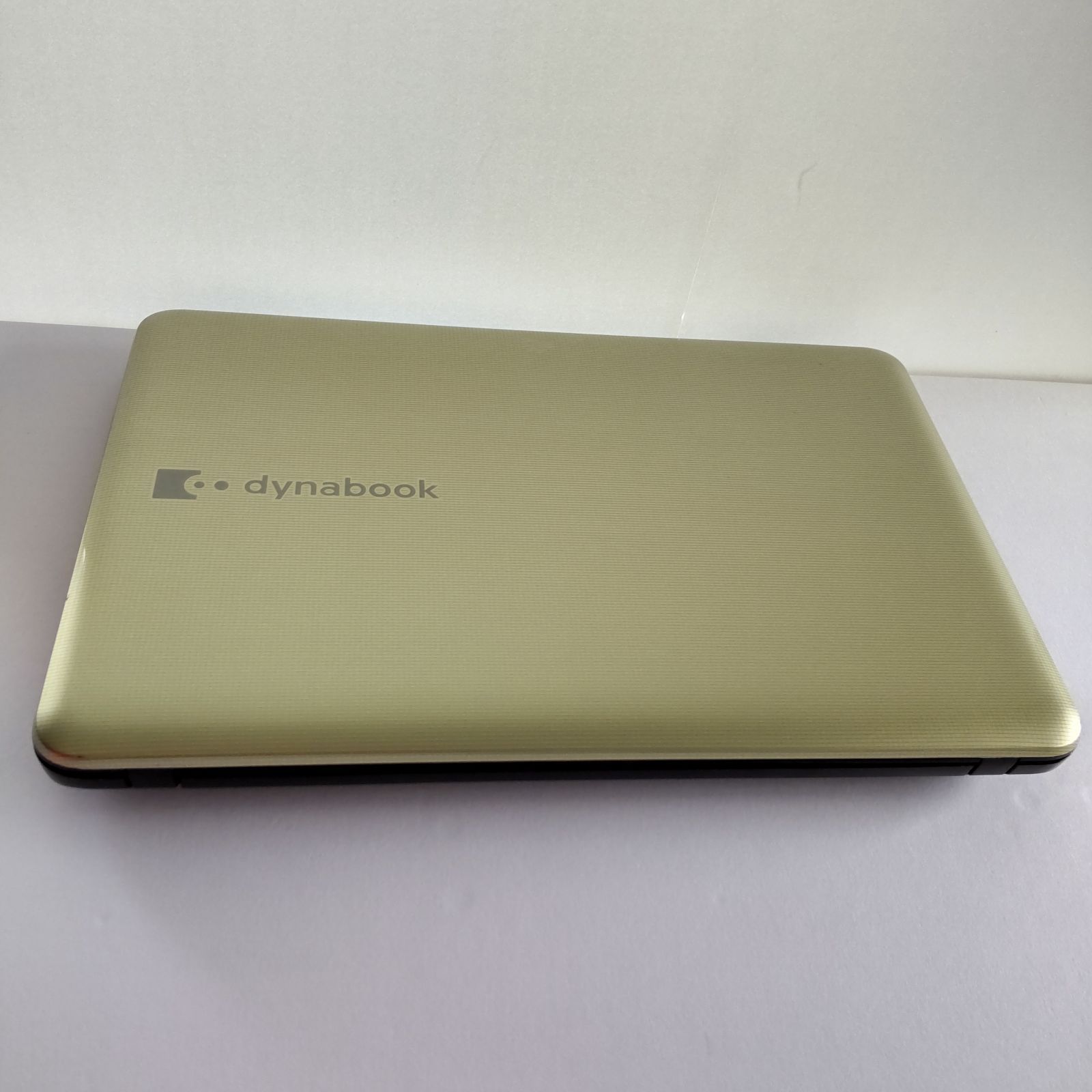 東芝 - Windows11搭載 dynabook T552 /15.6型/ブルーレイ Amazon.co.jp: 東芝 ノートパソコン dynabook T552(Office Home