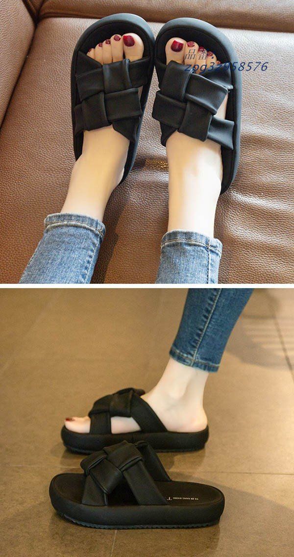 ドゥジーエムクラス ブラック クロスストラップ サンダル CELINE