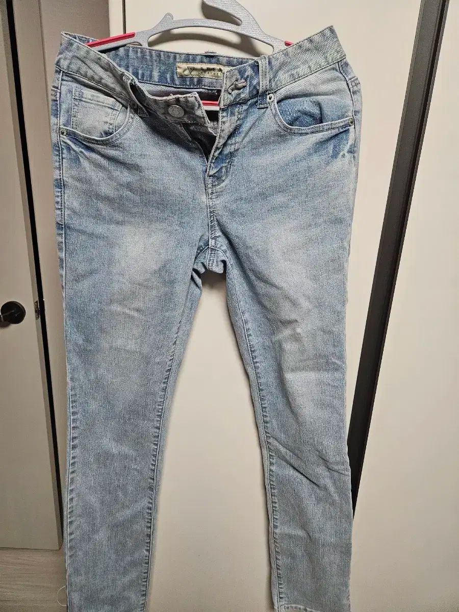 【雷市場（ポンジャン）商品韓国直送】 guess (推測) デニム
