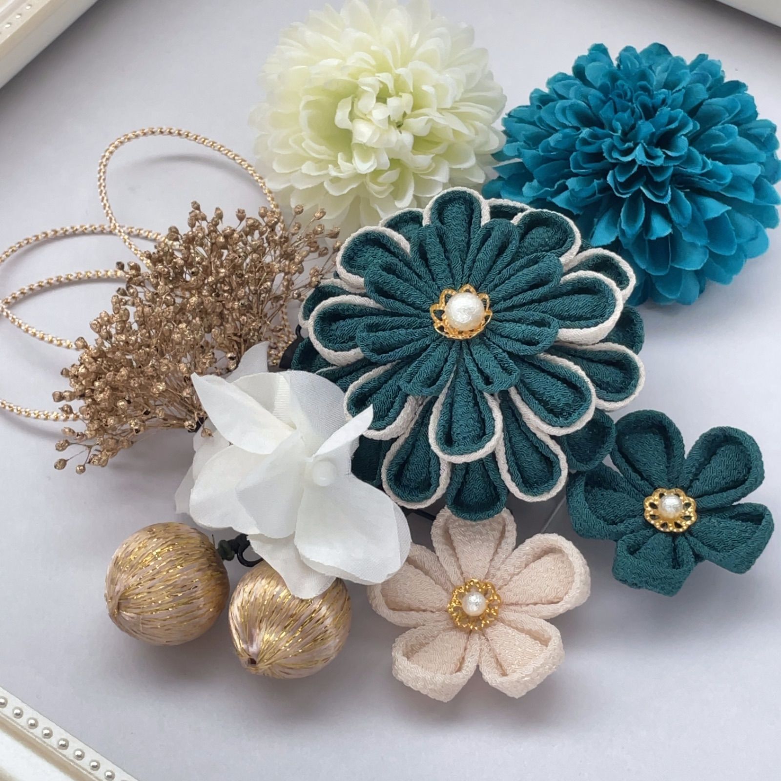 青緑＊華マム*かすみ草 つまみ細工 髪飾り 成人式 結婚式 m114 - メルカリ 