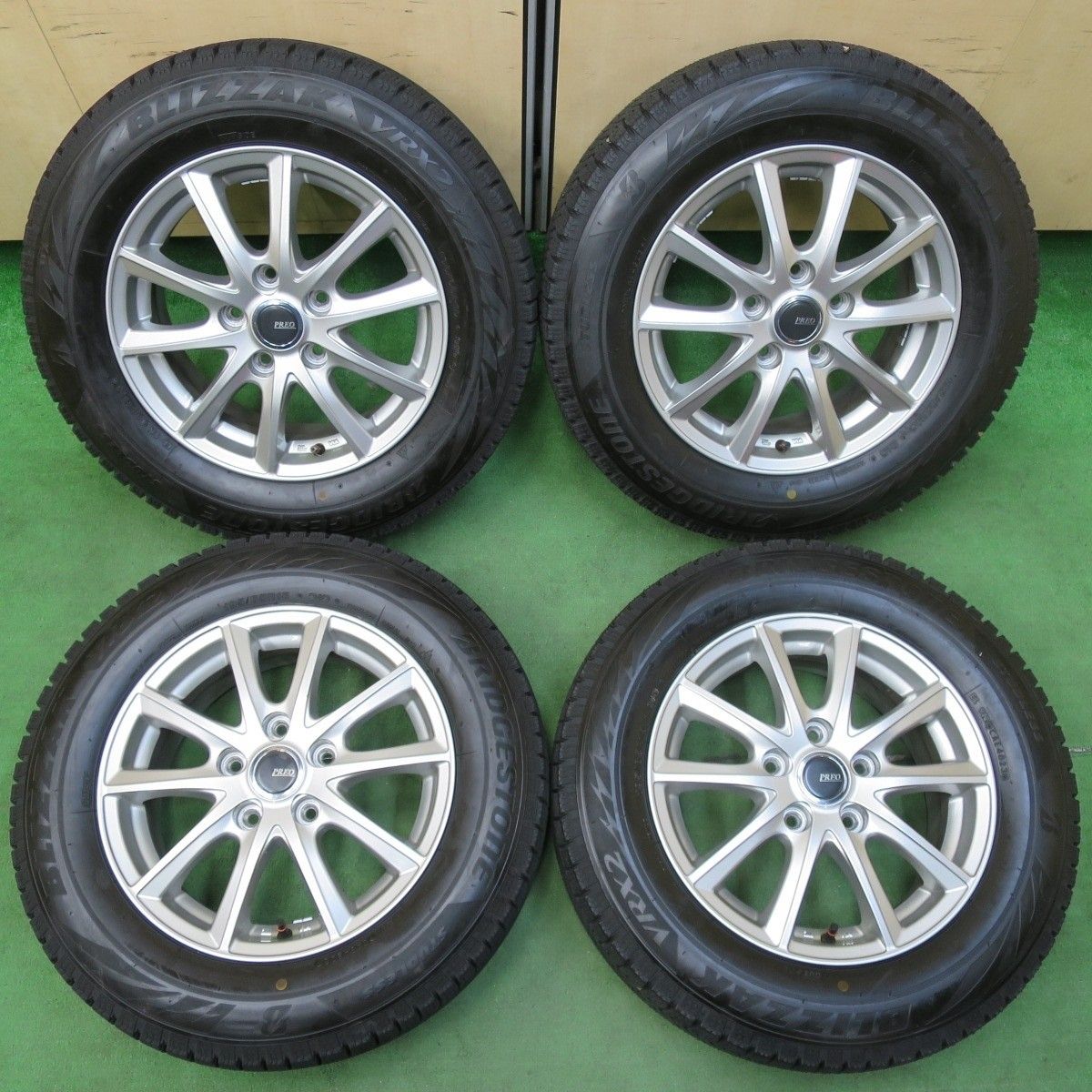 超バリ溝 23年 キレイ ほぼ10分 スタッドレス 195 65R15 ブリヂストン ブリザック VRX2 PREO プレオ 15インチ PCD114.3 5H 4121103イス