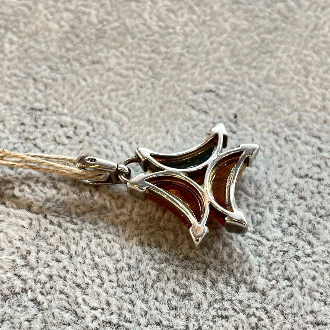 ペンダントトップ ネックレストップ シルバー925 琥珀 アンバー