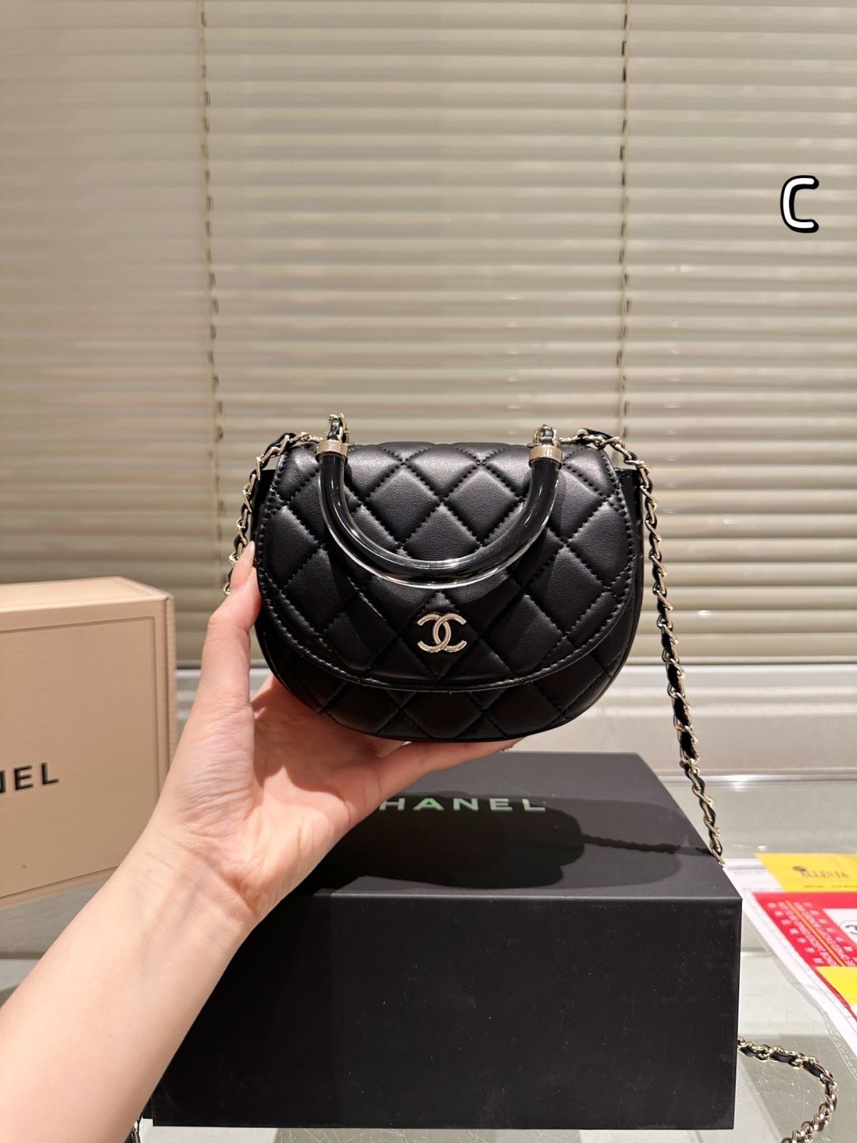 ≪25B★≫CHANEL チェーンハンドバッグ ハンドル 国内即発 入手困難 CHANEL チェーンクラッチ ハンドル付き