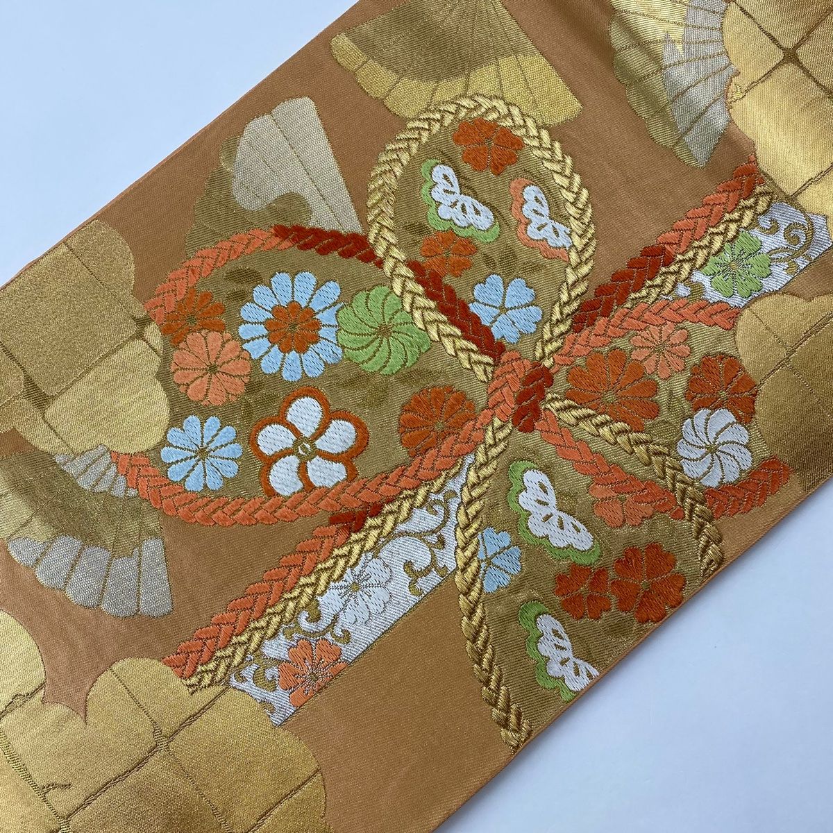 袋帯 秀品 川島織物 落款 蝶 花 刺繍 金銀糸 薄オレンジ 六通