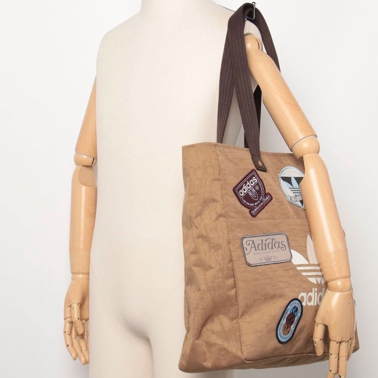新品⭐️アディダス オリジナルス レコード トートバッグ ベージュ
