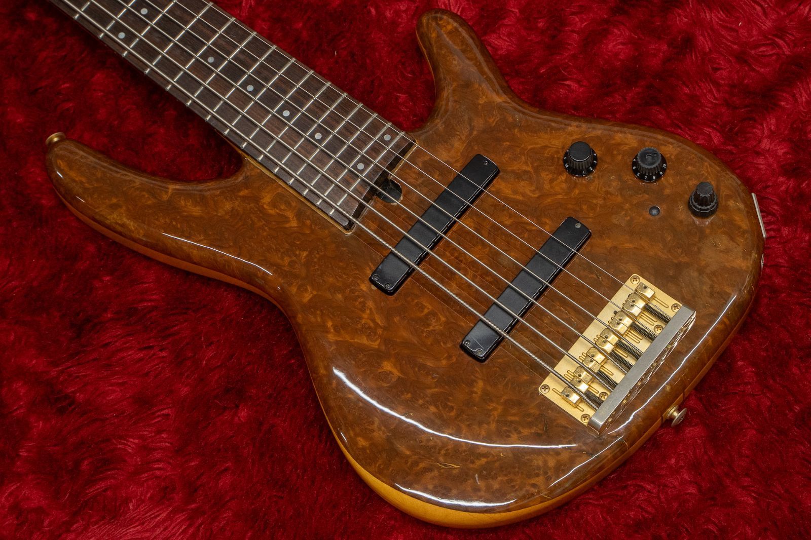 Fender Heartfield DR4 ベース（Bass）