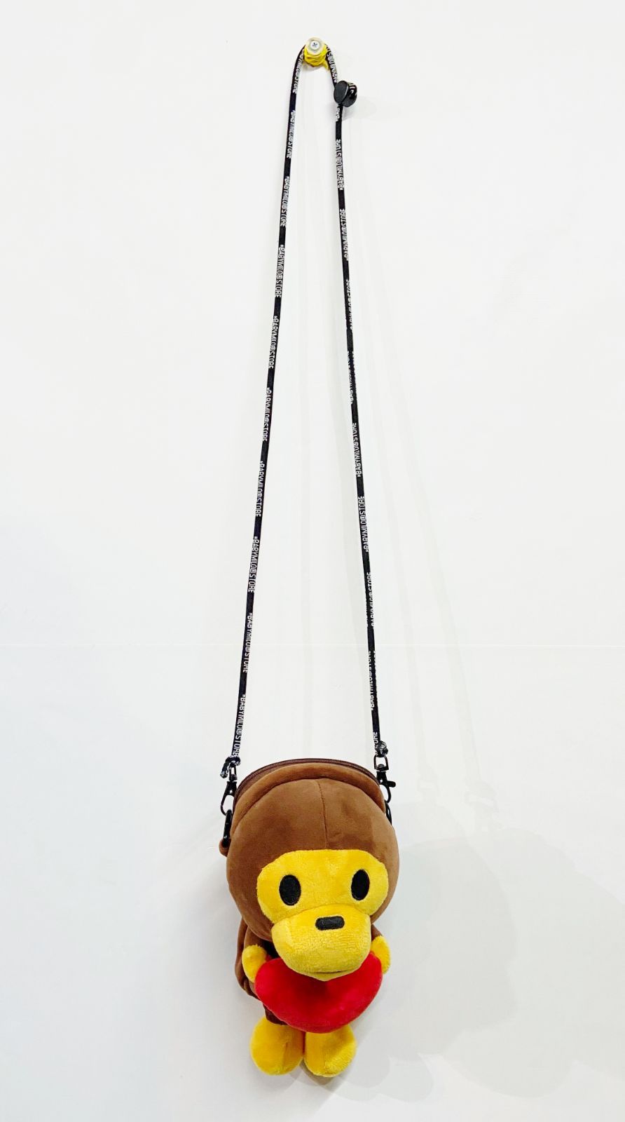 A BATHING APE アベイシングエイプ BABY MILO HEART MOBILE BAG