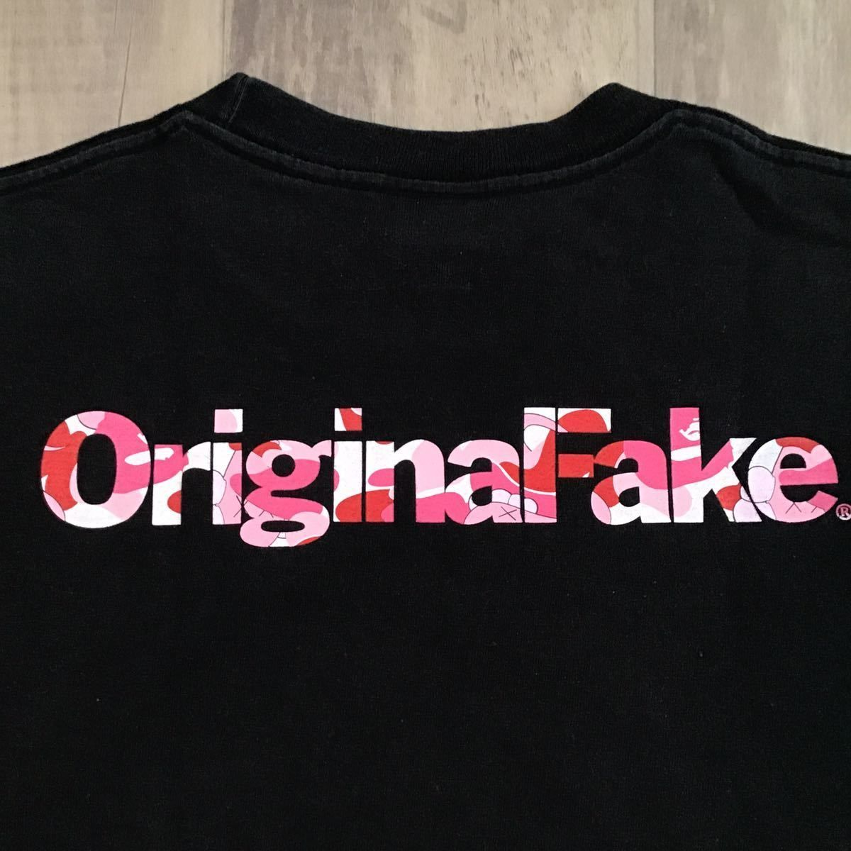 KAWS × original fake × BAPE Tシャツ Sサイズ カウズ a bathing