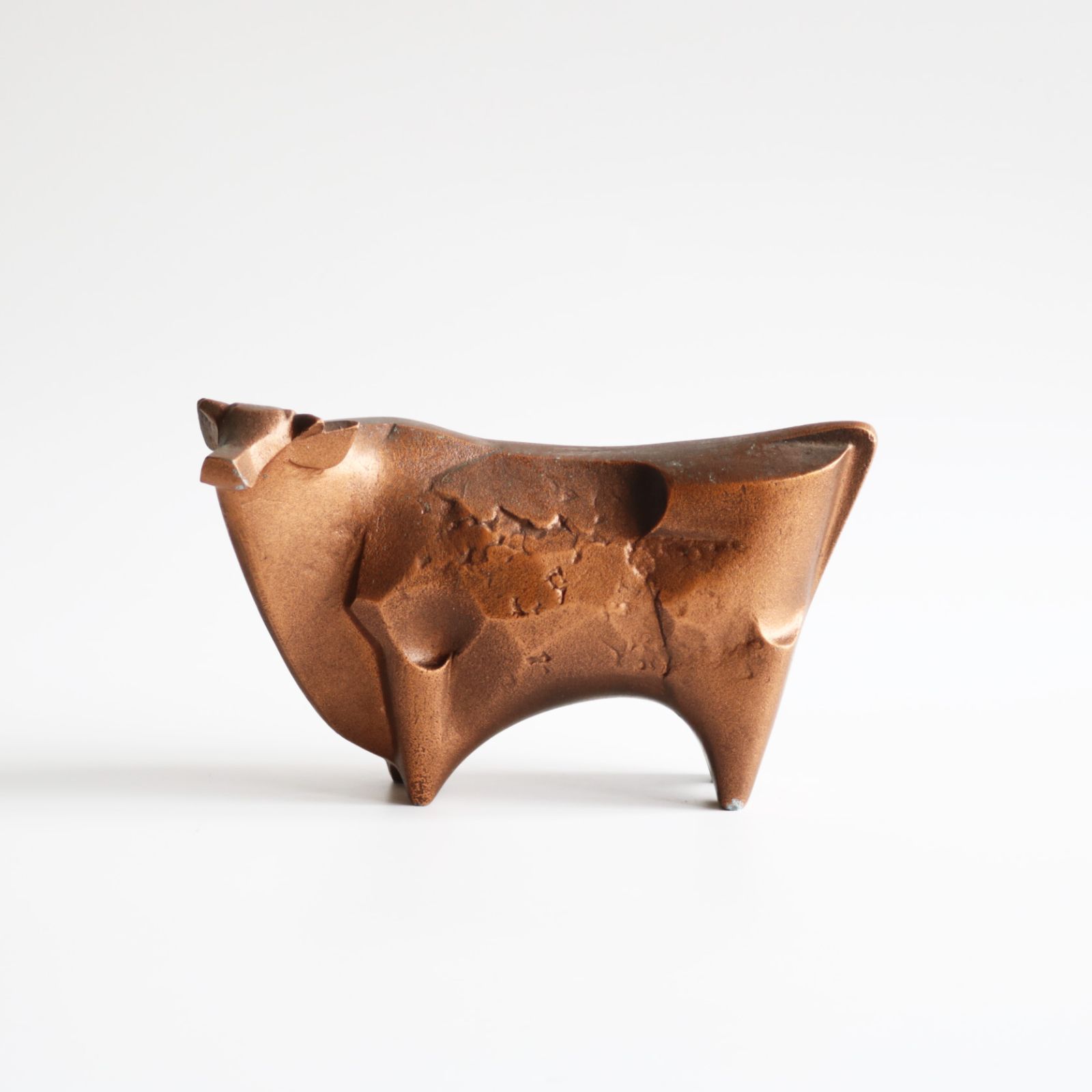 銅製 牛 美術工芸品 置物 オブジェ インテリア 縦6.5㎝ 横20㎝ 高11