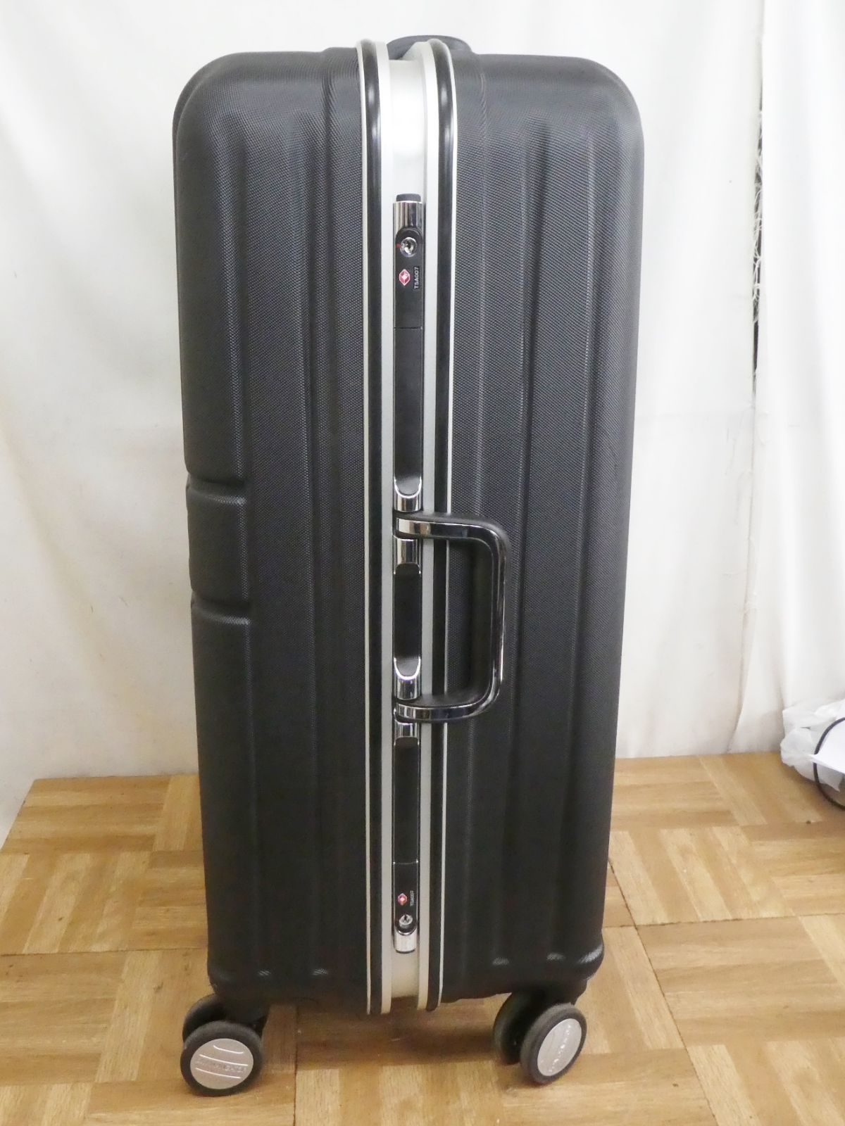 R214【訳あり特価】SKY NAVIGATOR 53L TSAロック搭載 キャリーケース