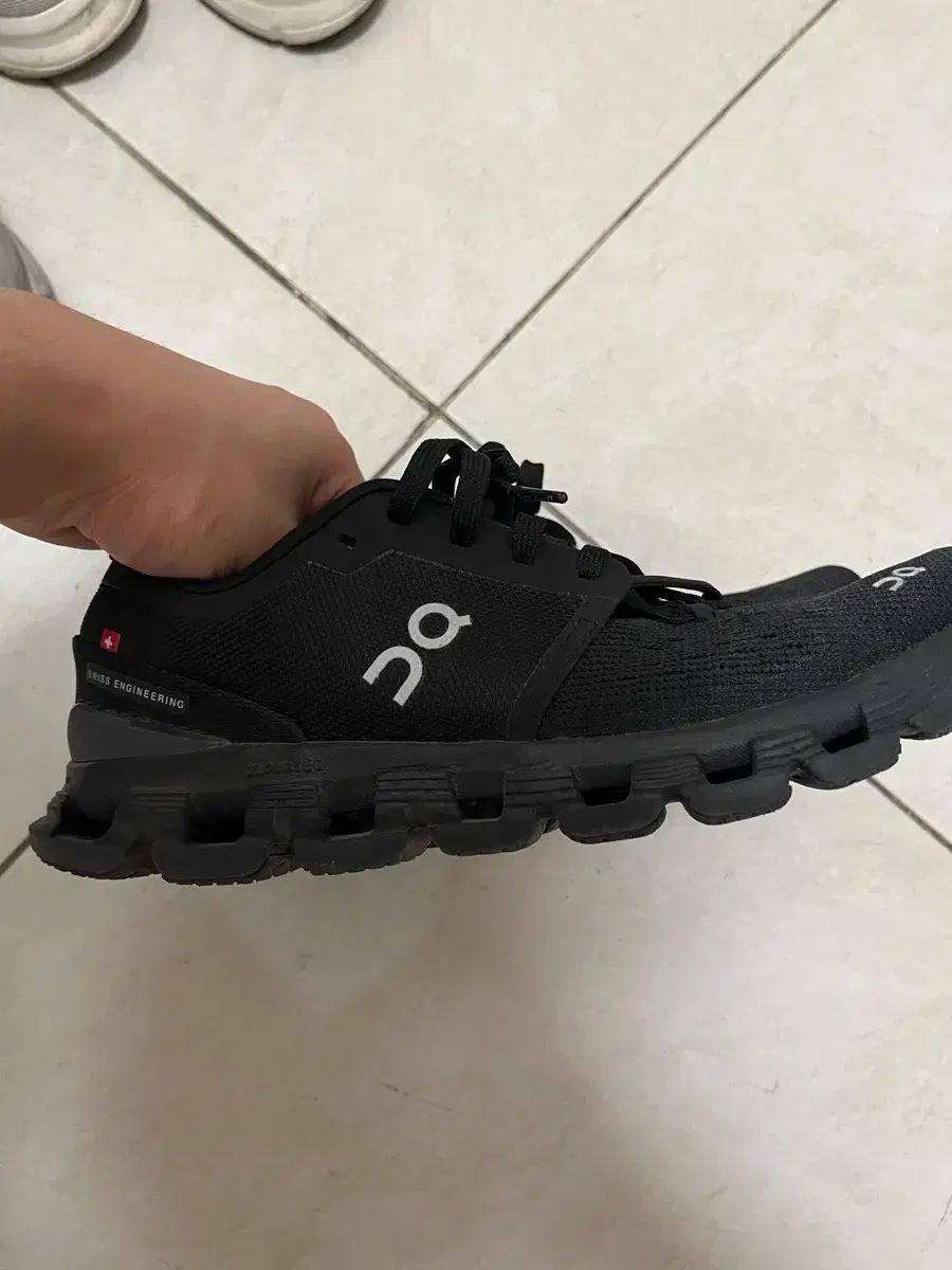 250