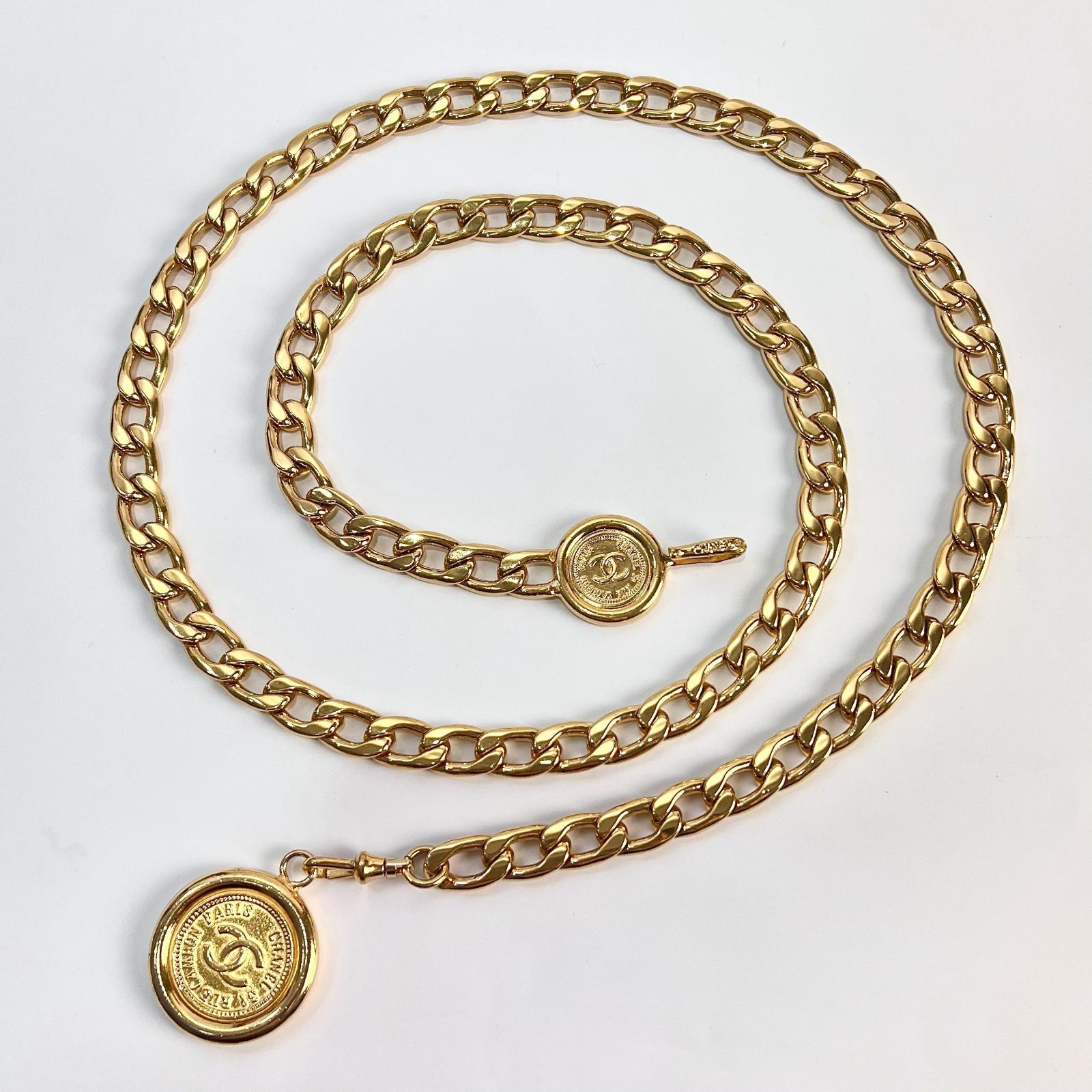 【CHANEL】 31RUE CAMBON ゴールドチェーンココマーク極美品 CHANEL】 31RUE CAMBON ゴールドチェーンココマーク極美品