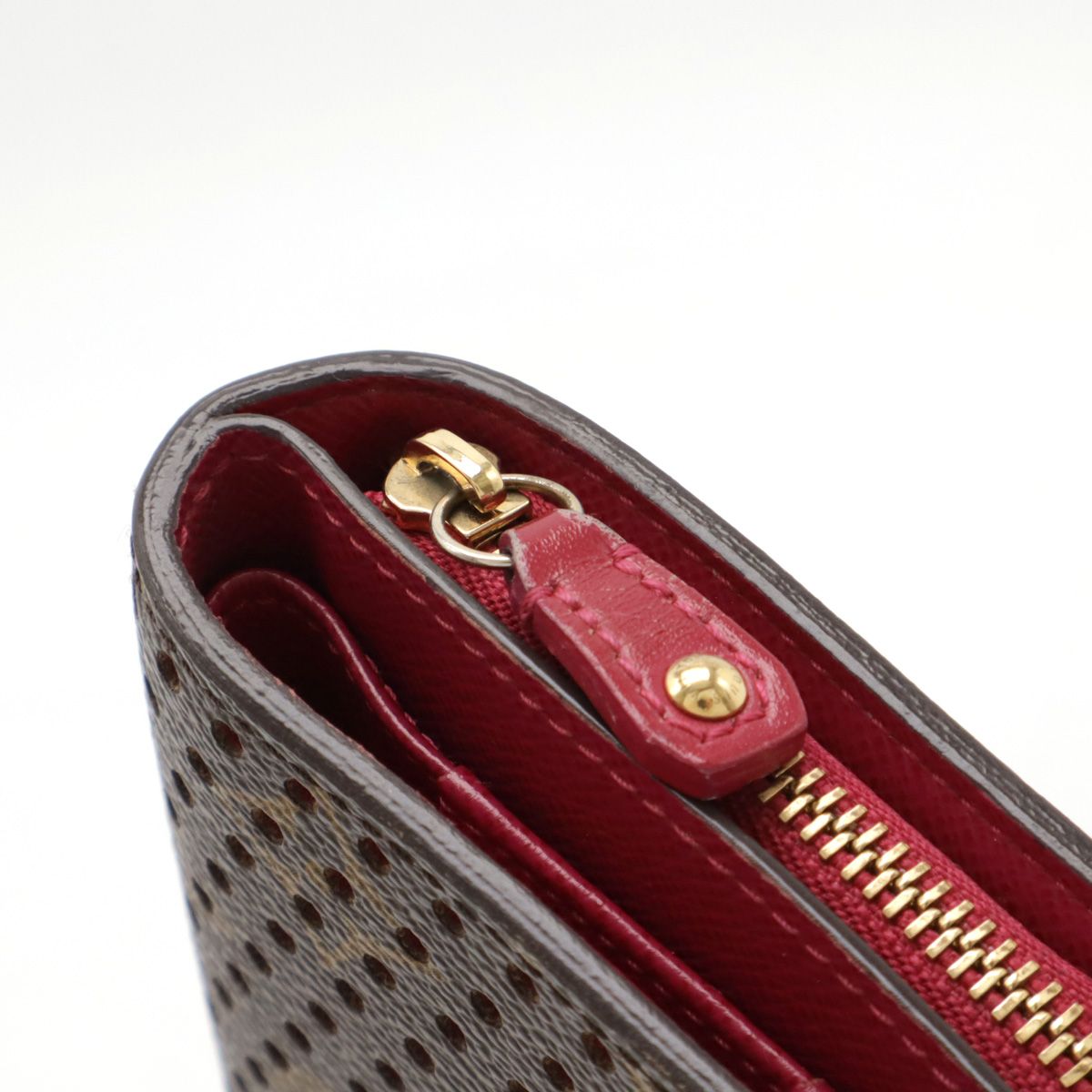 LOUIS VUITTON ルイ ヴィトン モノグラムペルフォ コンパクト LOUIS VUITTON ルイ ヴィトン モノグラムペルフォ コンパクト