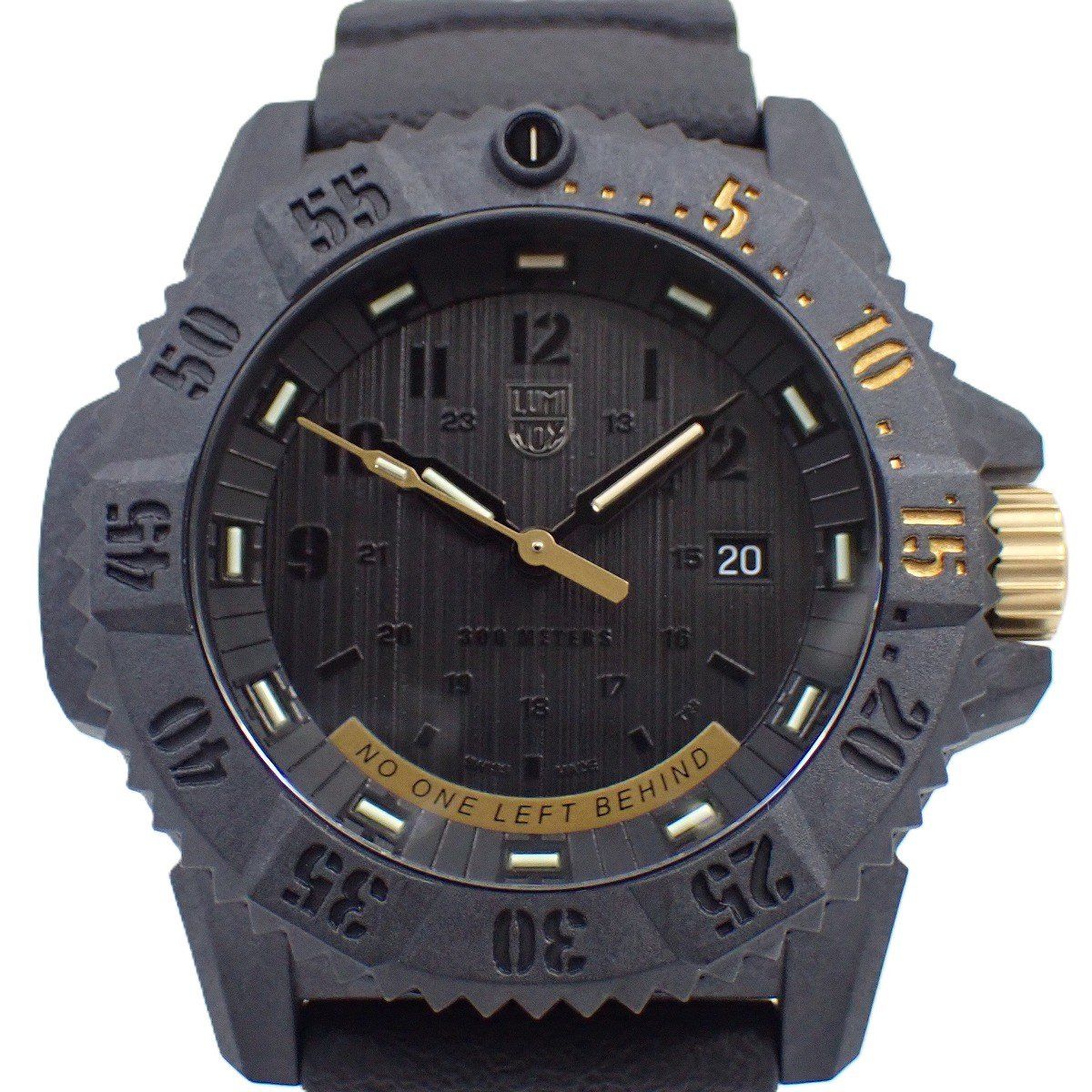未使用品】LUMINOX ルミノックス マスターカーボン クォーツ