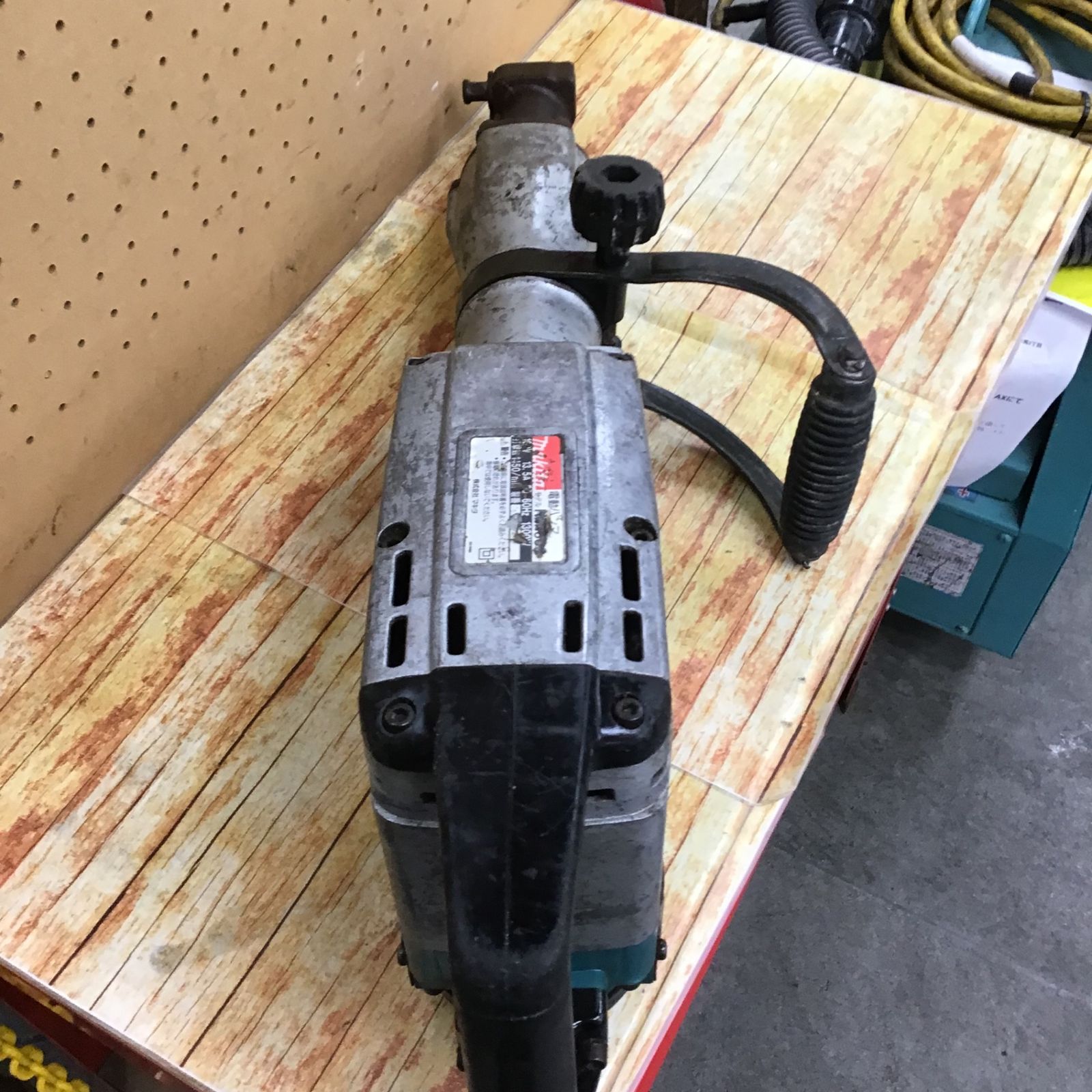 マキタ(makita) ハンマ HM1303【川崎店】 - メルカリ